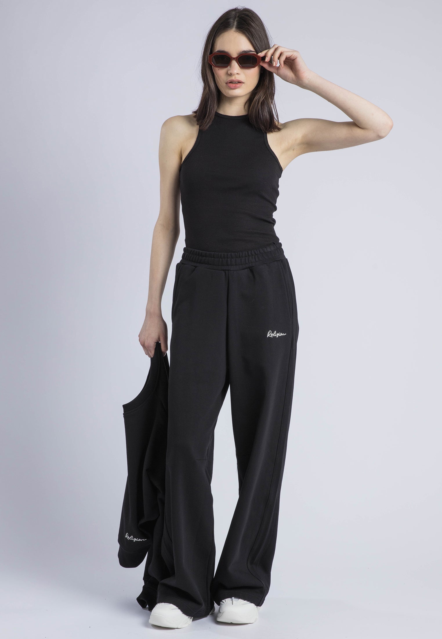 HIGH NECK VEST BLACK
