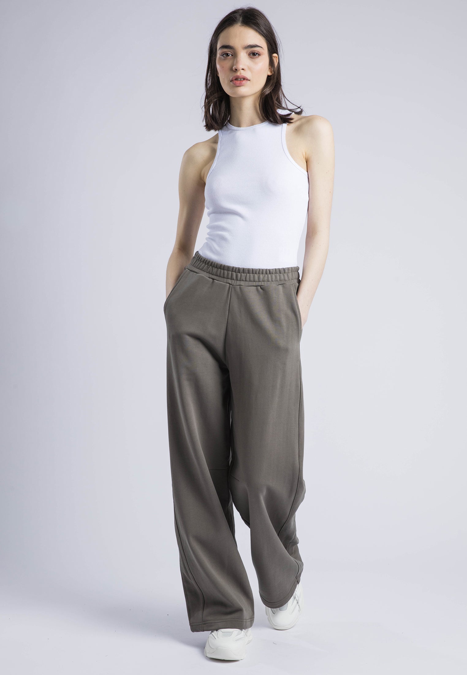 HIGH NECK VEST WHITE