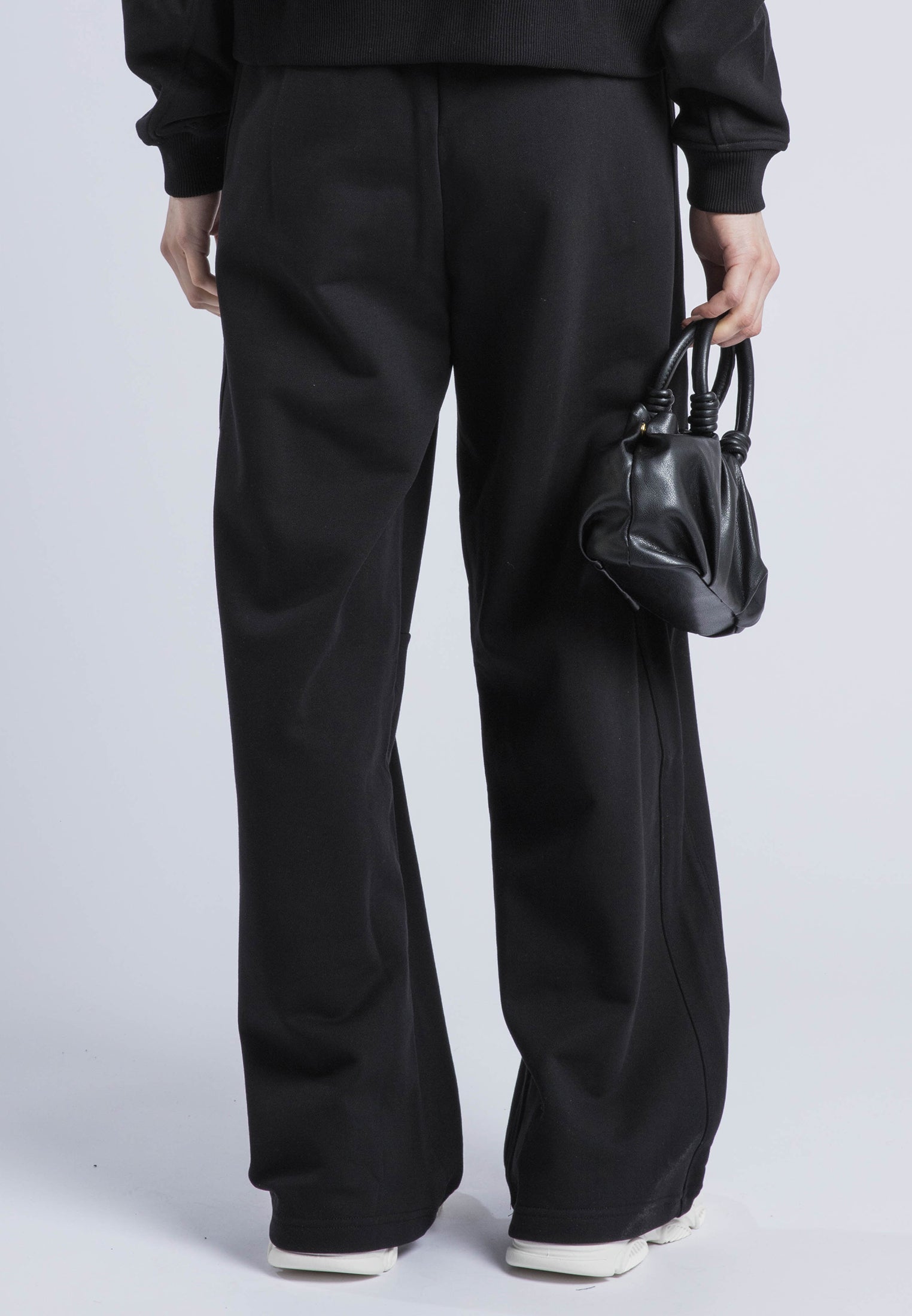 EMBROIDERY RELAXED SWEATPANTS BLACK