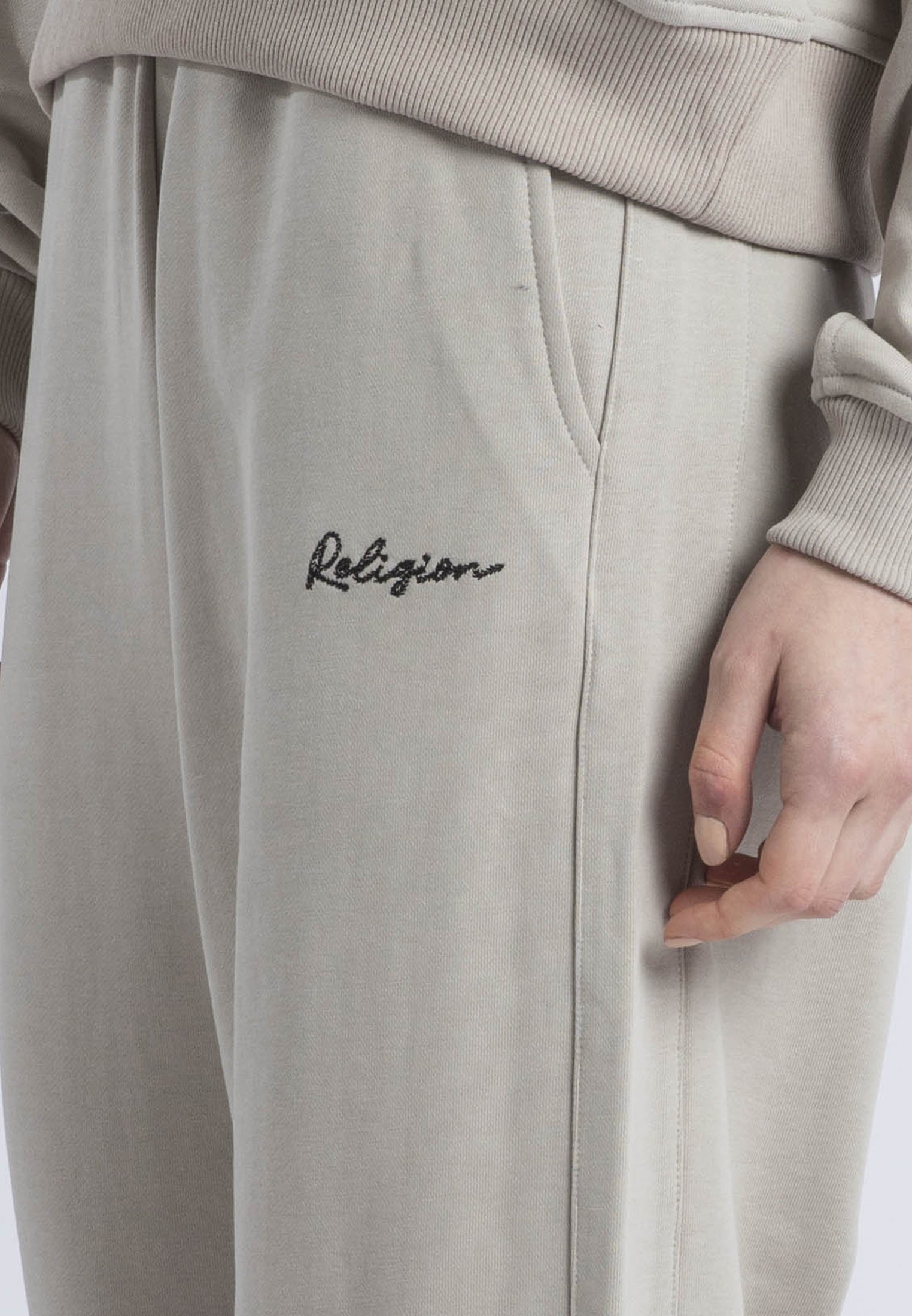 EMBROIDERY RELAXED SWEATPANTS STONE