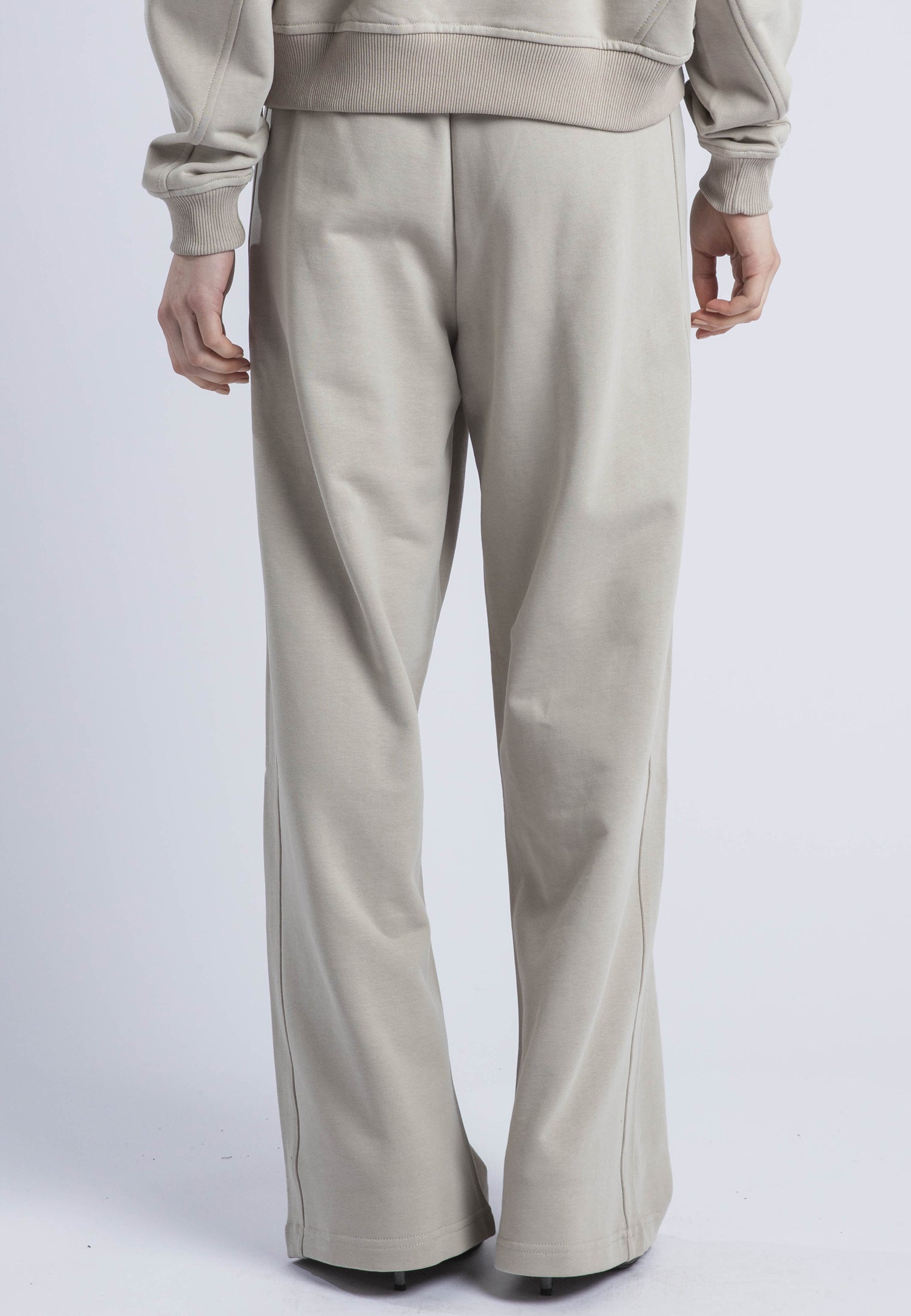 EMBROIDERY RELAXED SWEATPANTS STONE