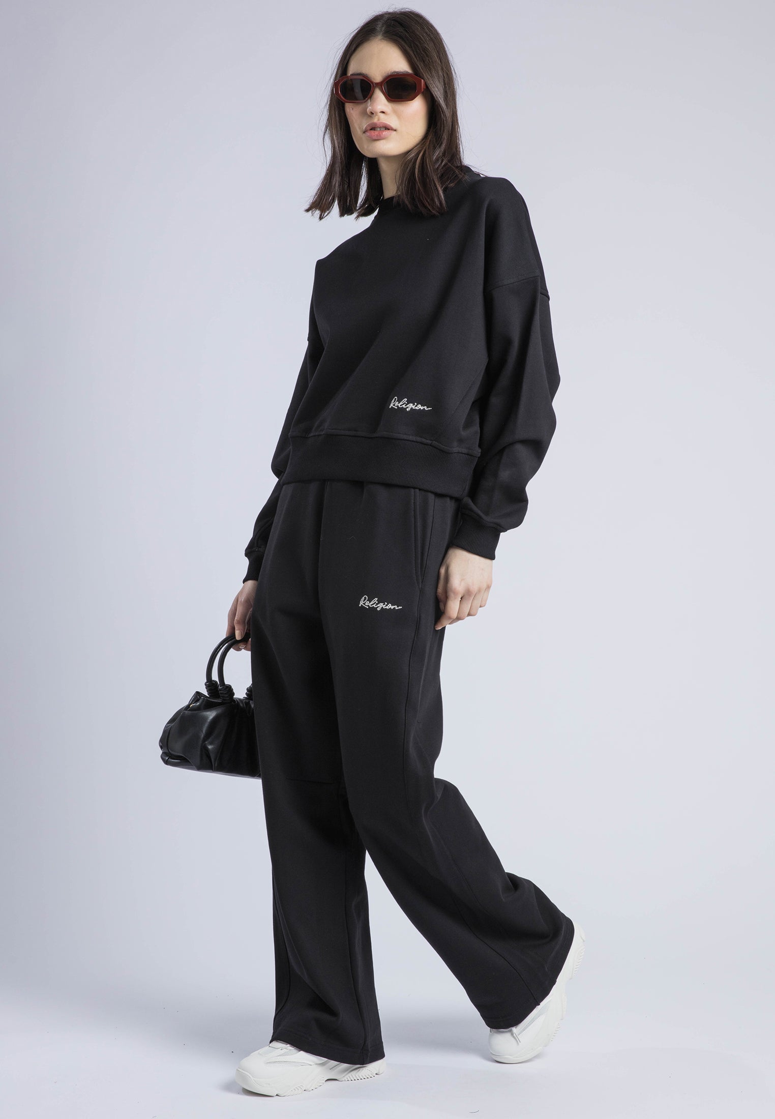 EMBROIDERY BATWING SWEAT BLACK
