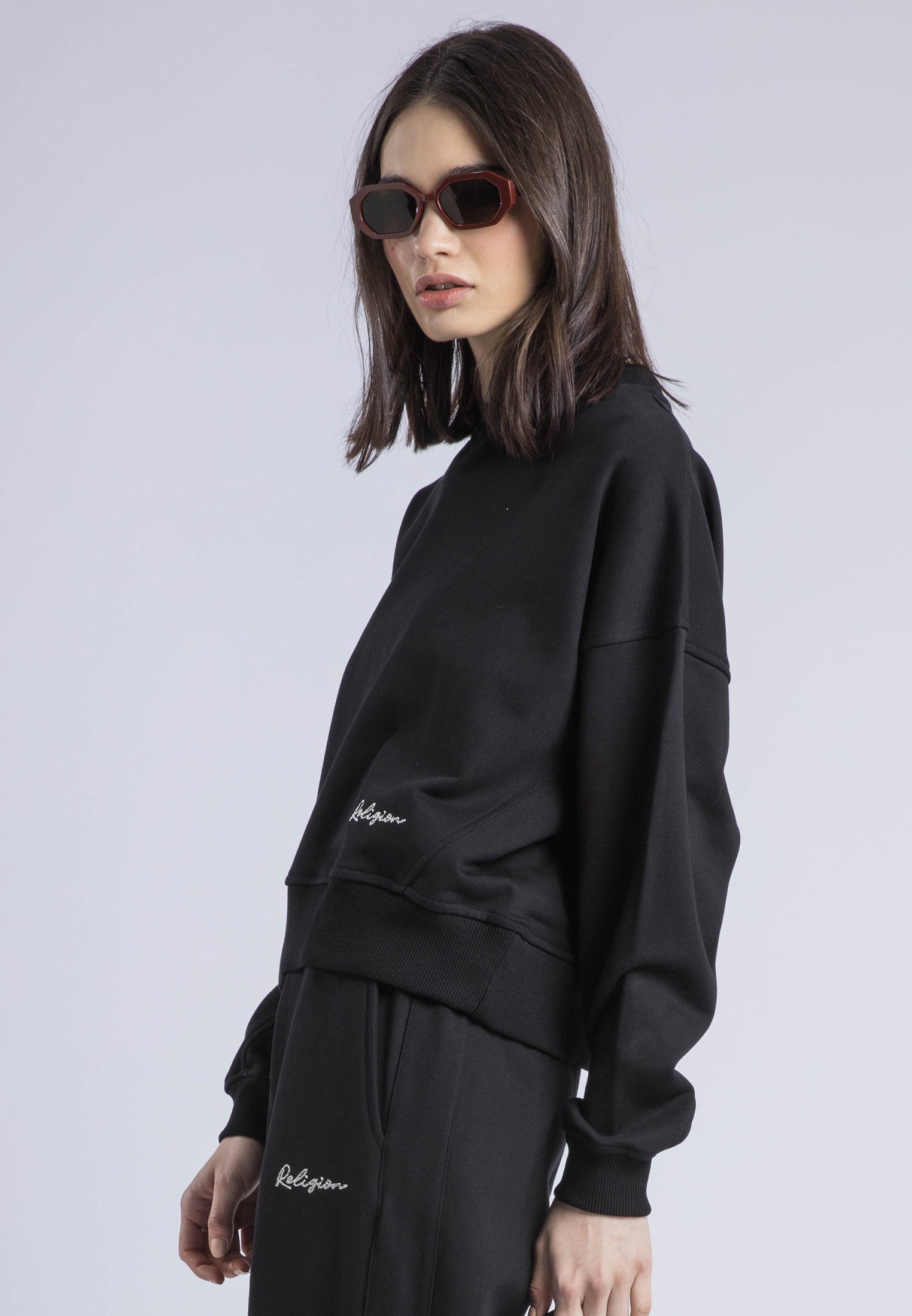 EMBROIDERY BATWING SWEAT BLACK