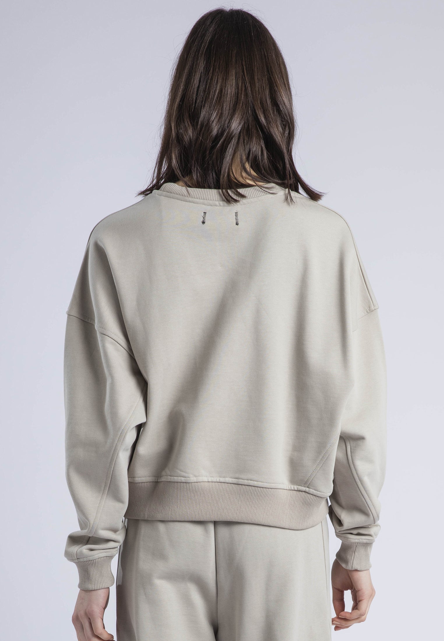 EMBROIDERY BATWING SWEAT STONE