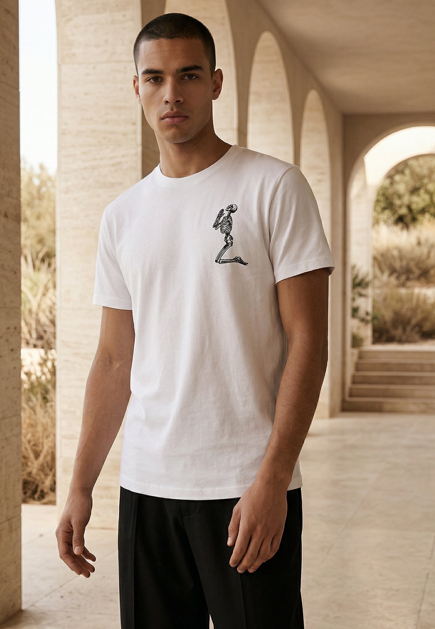 ESSENTIAL BIG SKELETON WHITE T-SHIRT