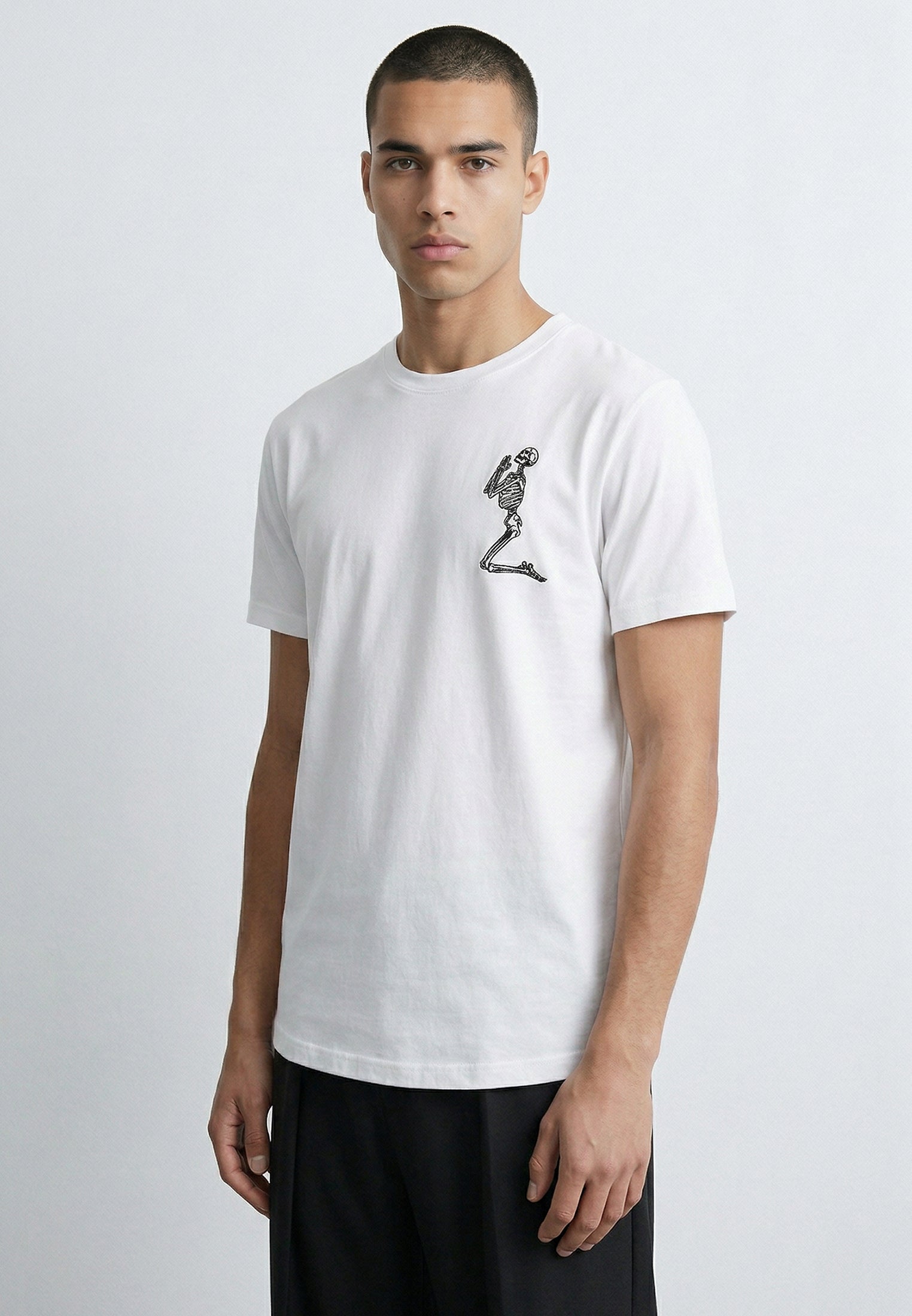 ESSENTIAL BIG SKELETON WHITE T-SHIRT