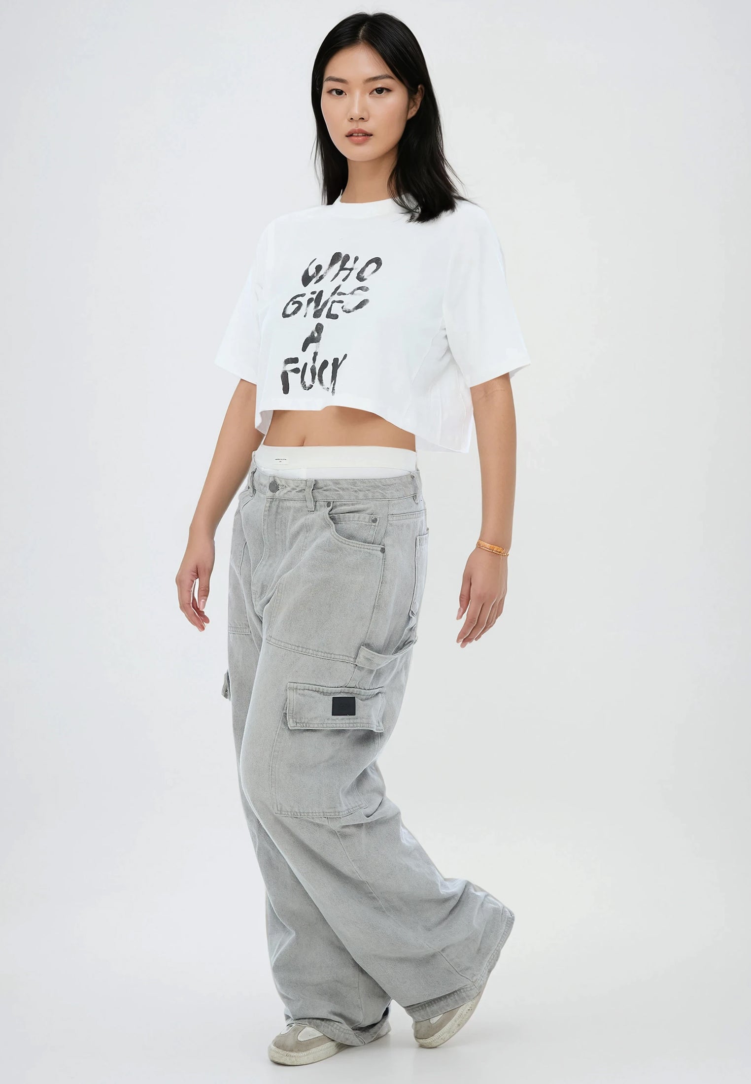 WHO GIVES A FUCK CROP TOP WHITE