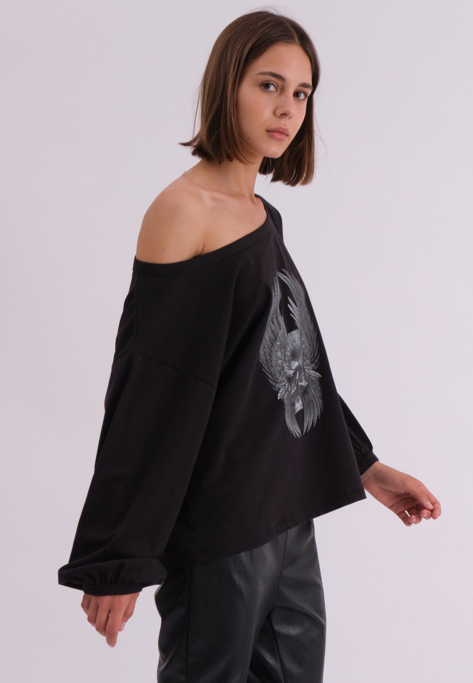 WINGS SKULL BLACK LS TOP
