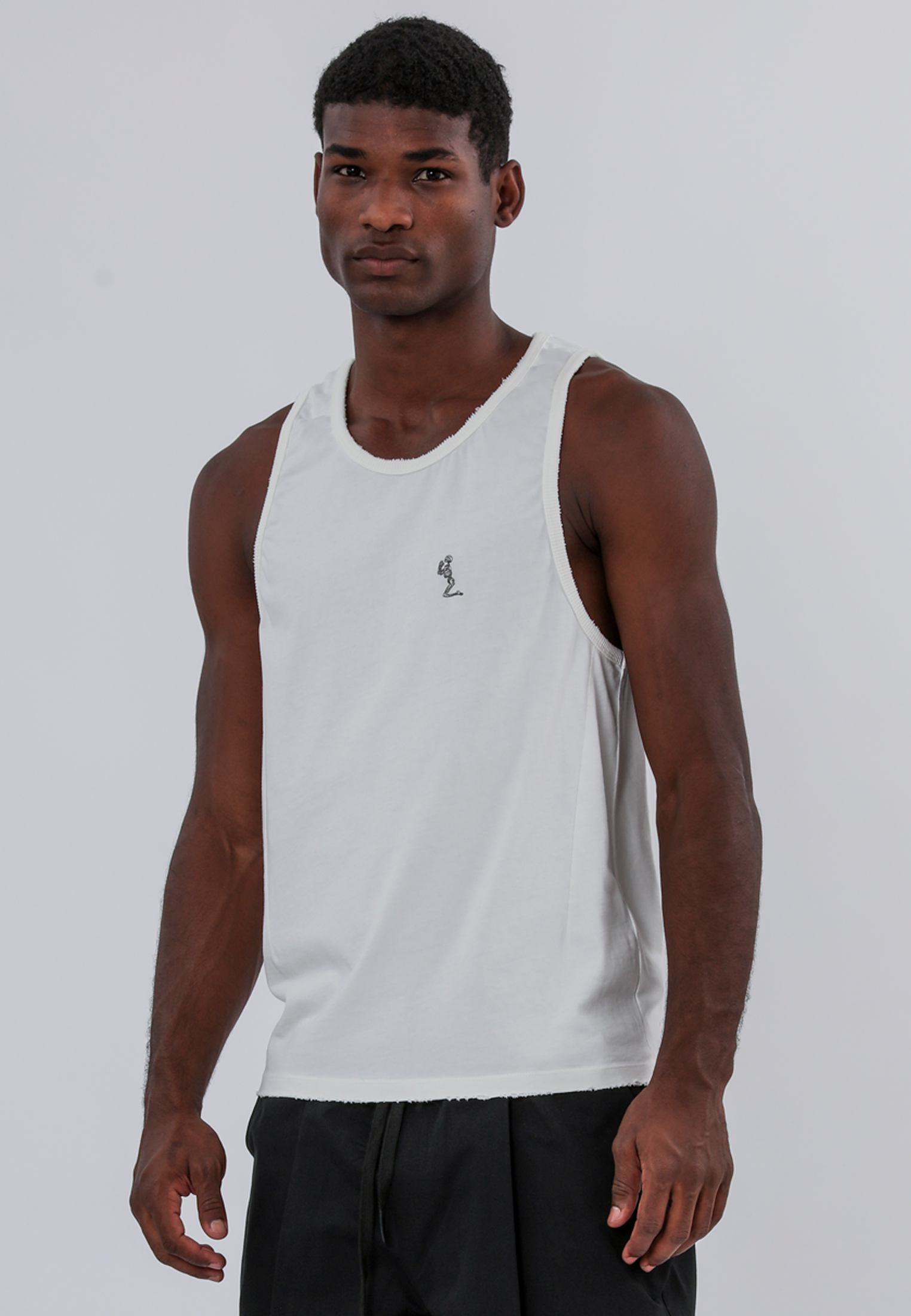 BATTLE DISTRESSED VEST OFF WHITE