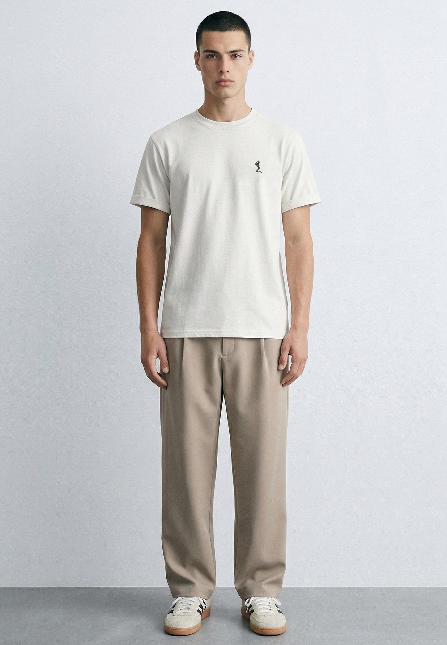 ESSENTIAL ROLLED CUFF T-SHIRT OFF WHITE