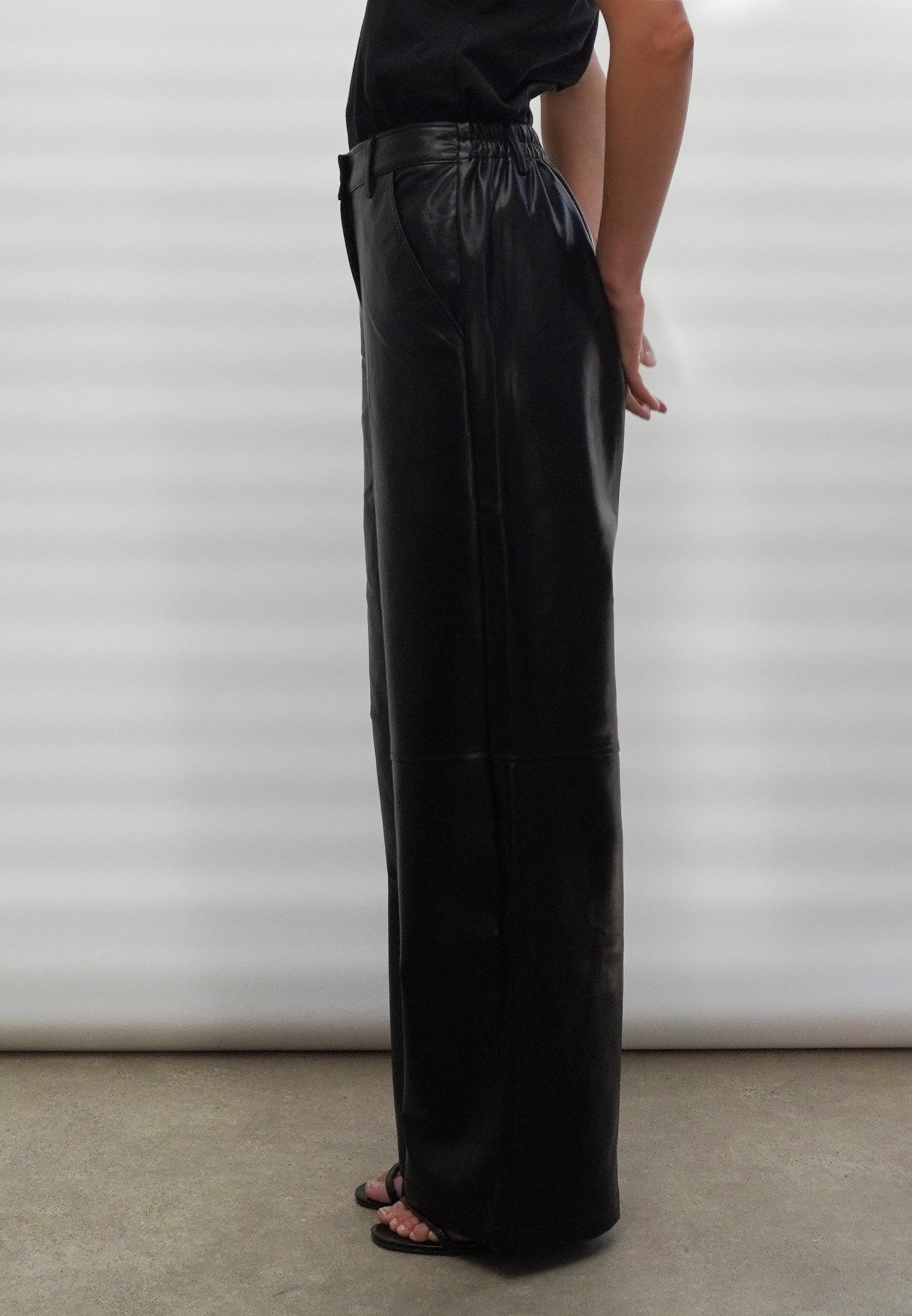 LUSTER TROUSERS BLACK