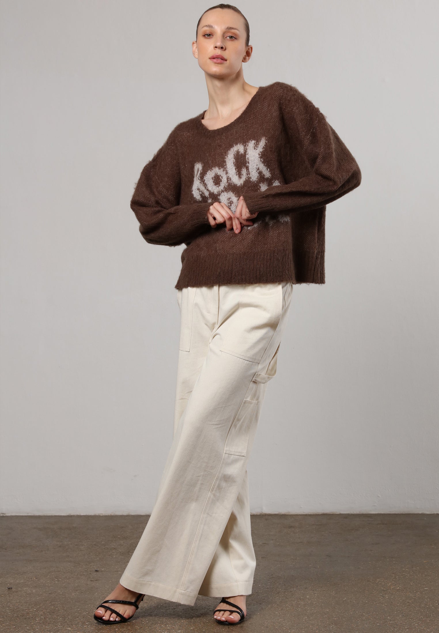 HEART JUMPER BROWN