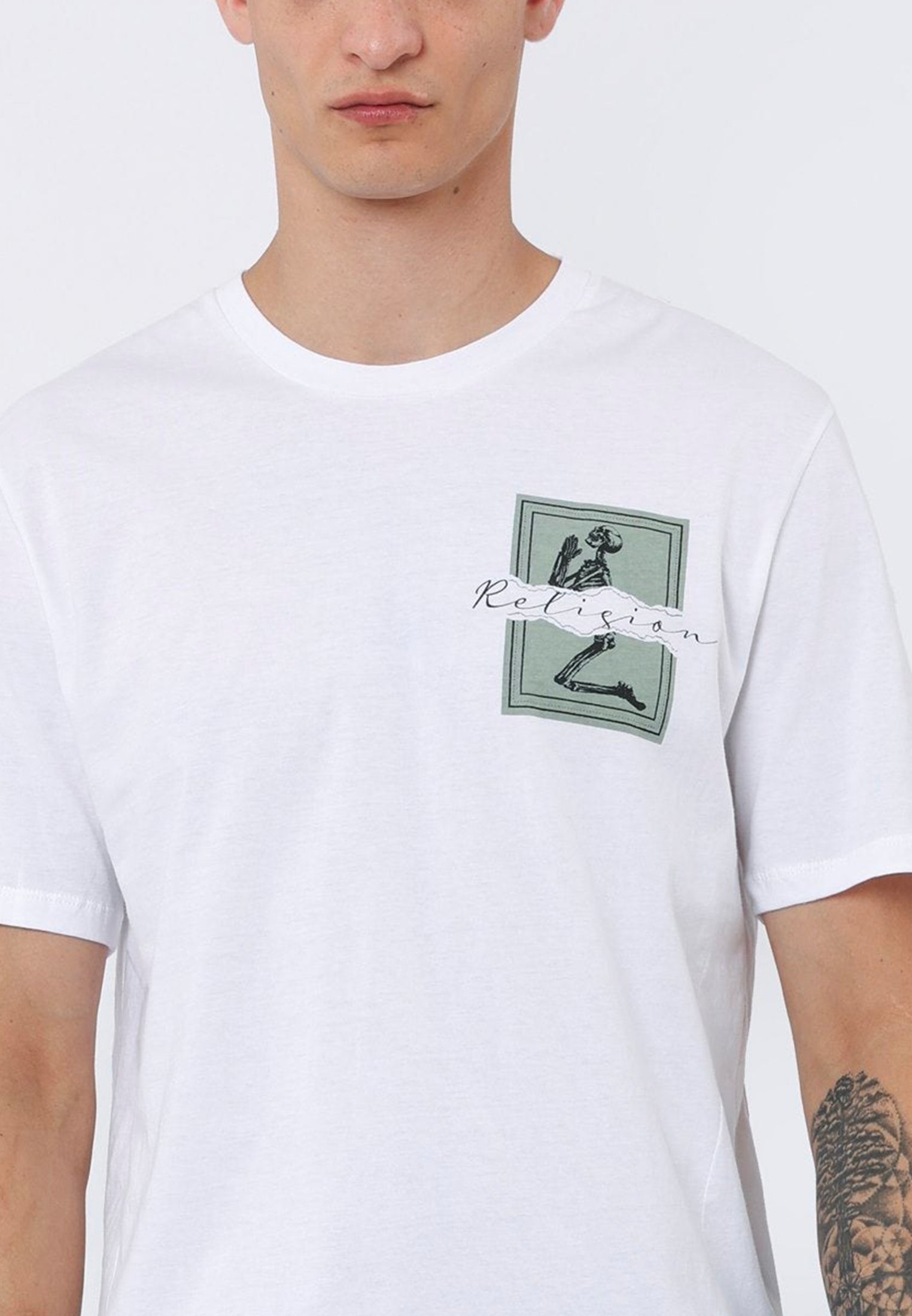TEAR LABEL T-SHIRT WHITE