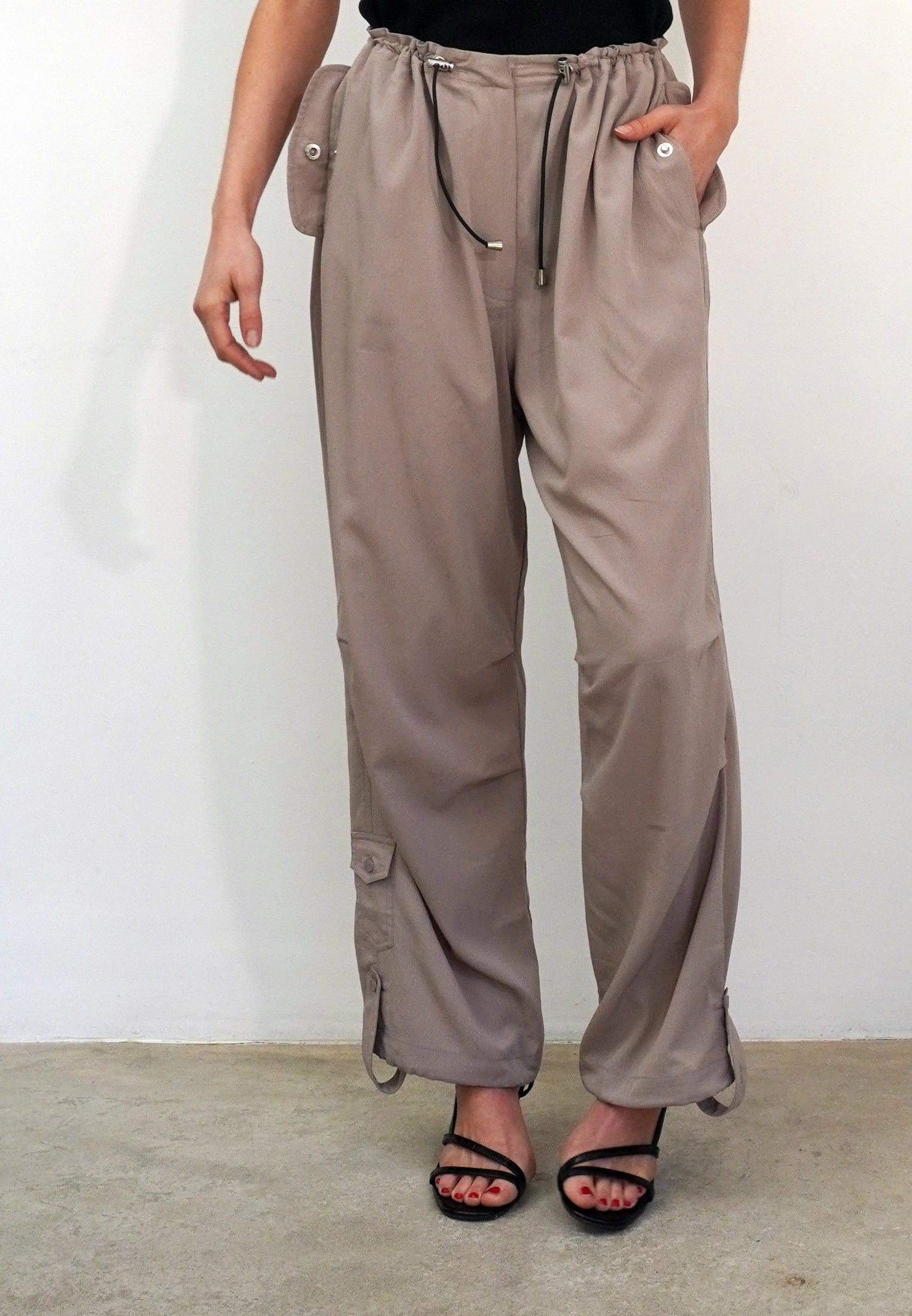 TRACE TAUPE PARACHUTE TROUSERS