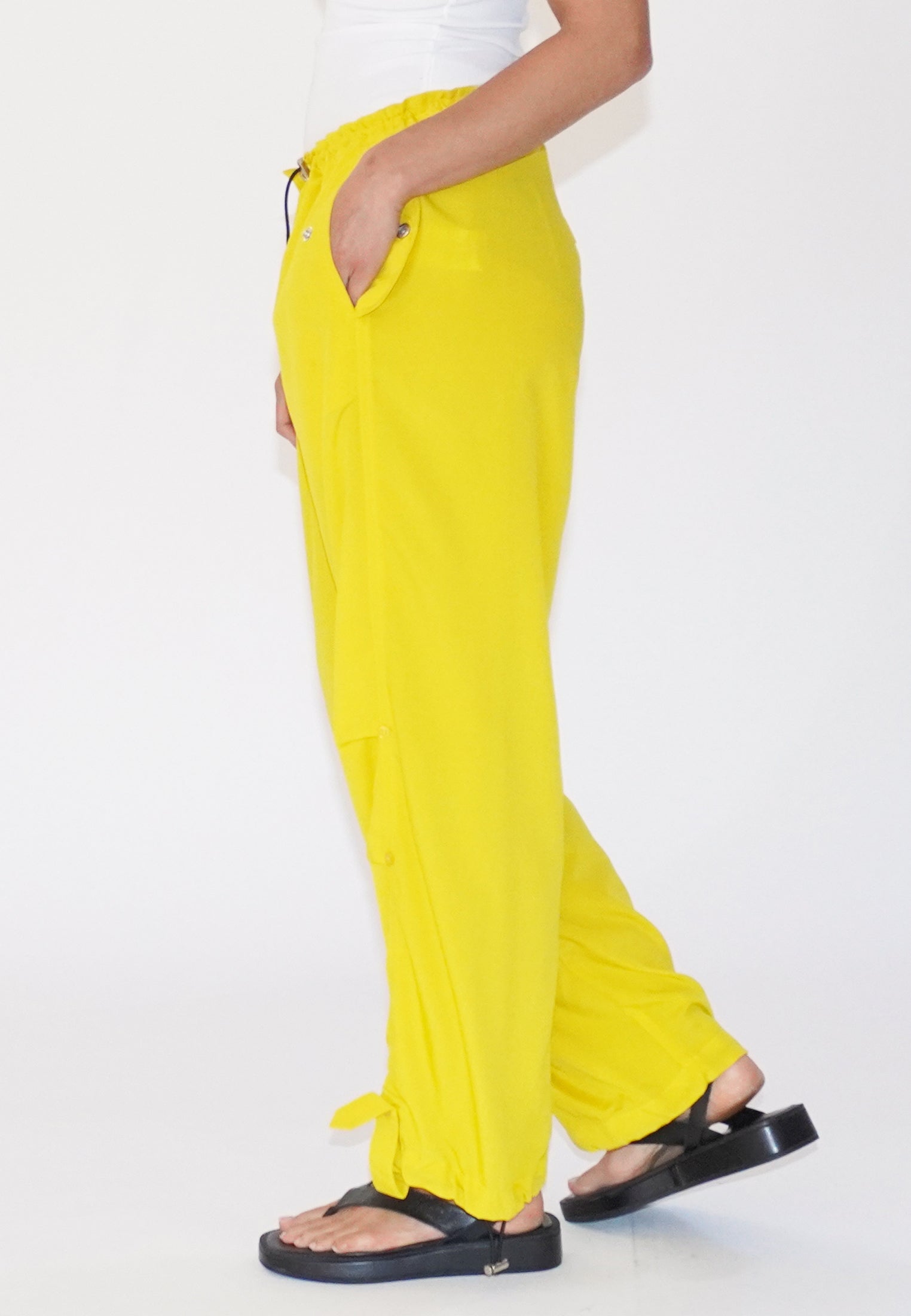 TRACE YELLOW PARACHUTE TROUSERS