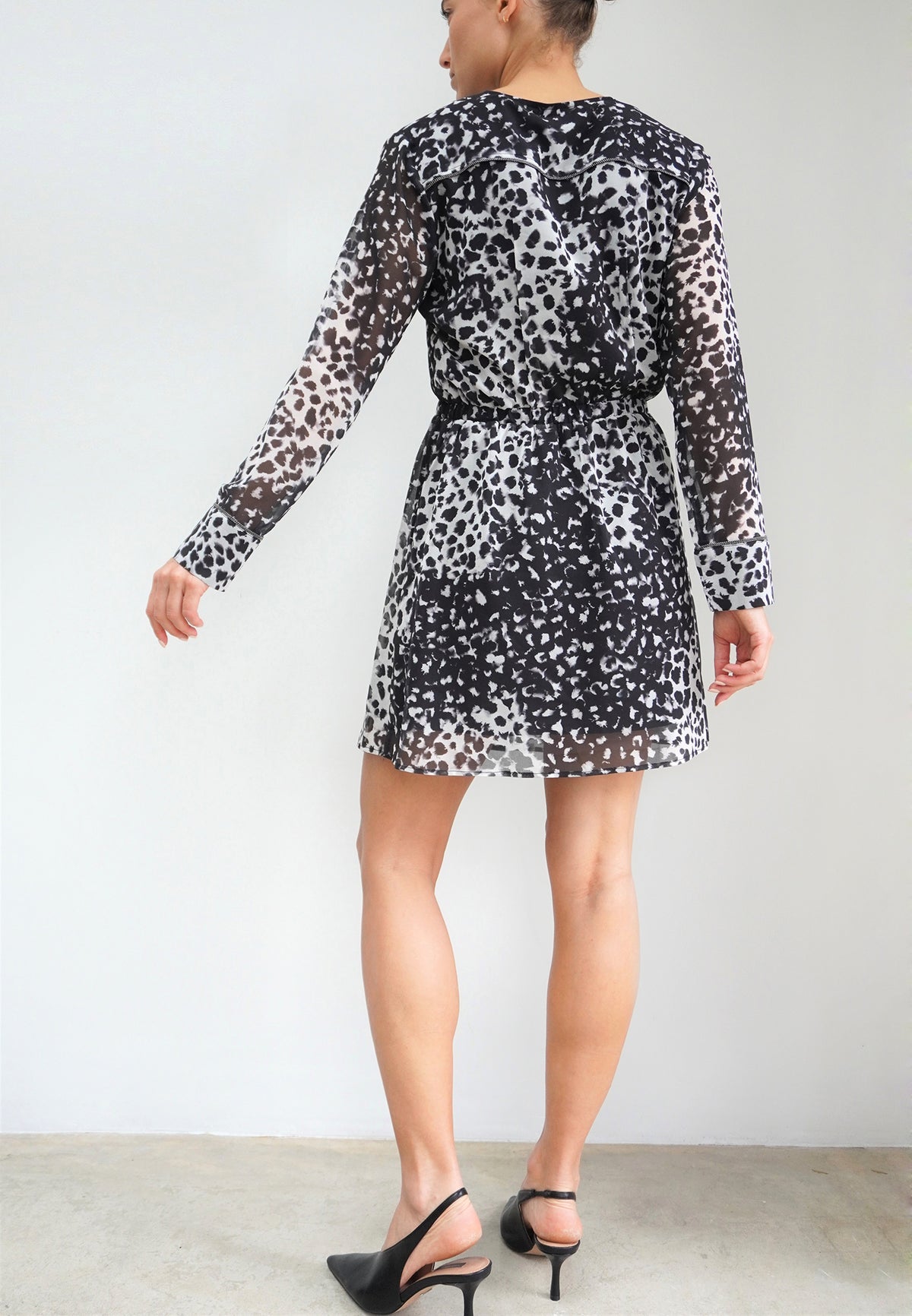 SWIFT DRESS CHASE PRINT