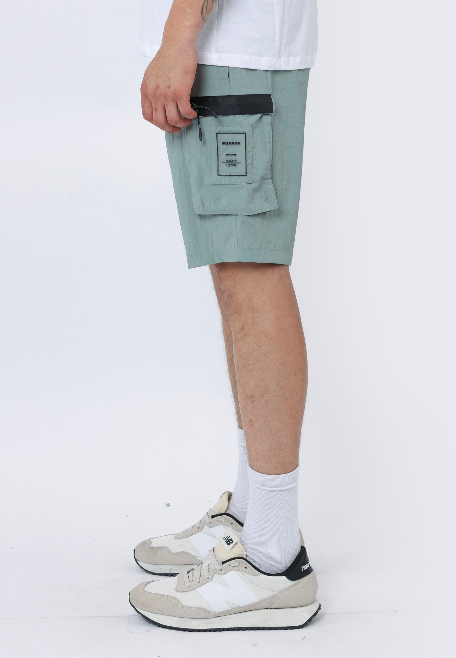 BENCH SHORTS SOFT KHAKI