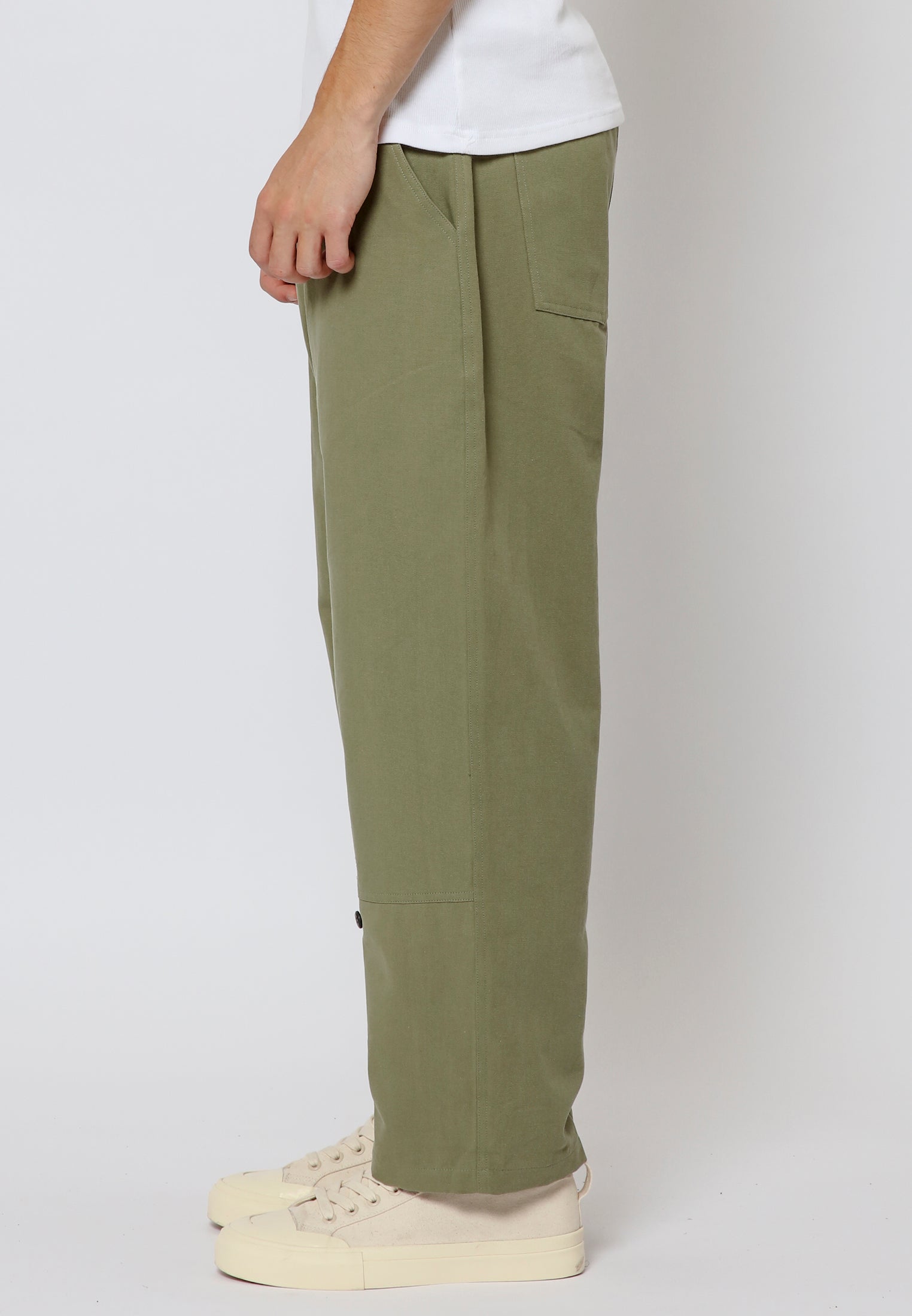 BUTTON CHINO LIGHT KHAKI