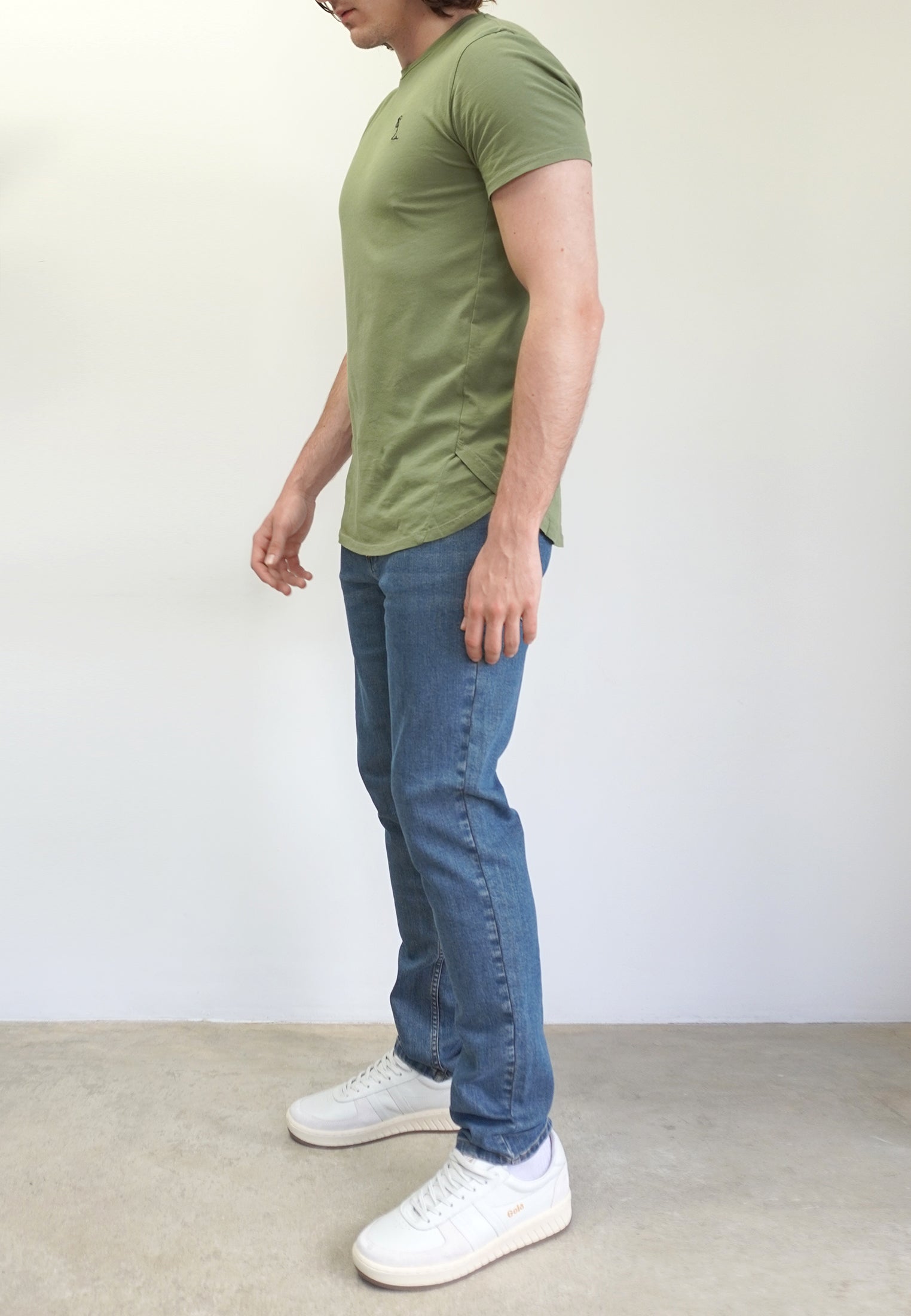 ESSENTIAL SWAG CURVED HEM DARK OLIVE T-SHIRT