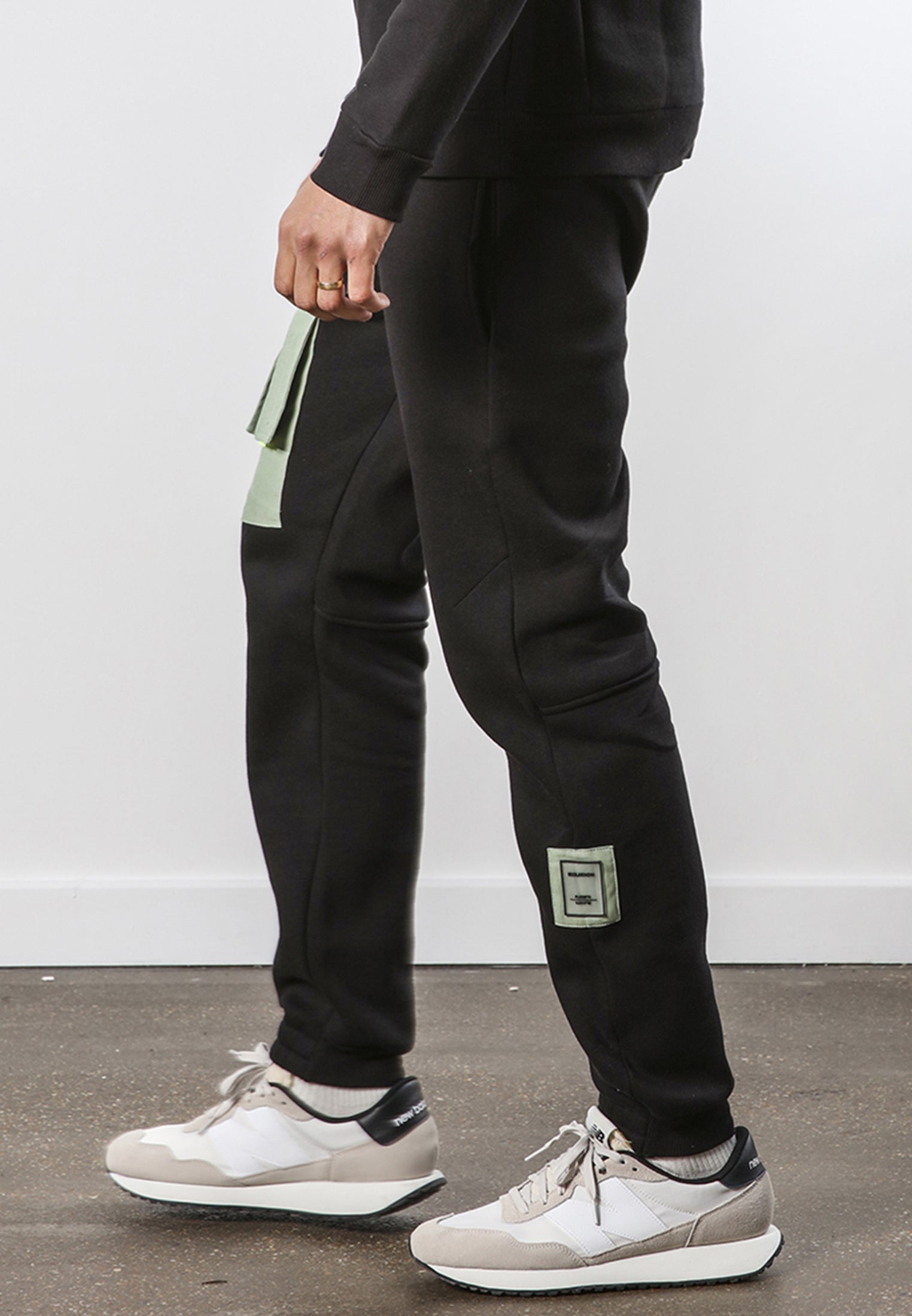 CAPSULE PANTS BLACK