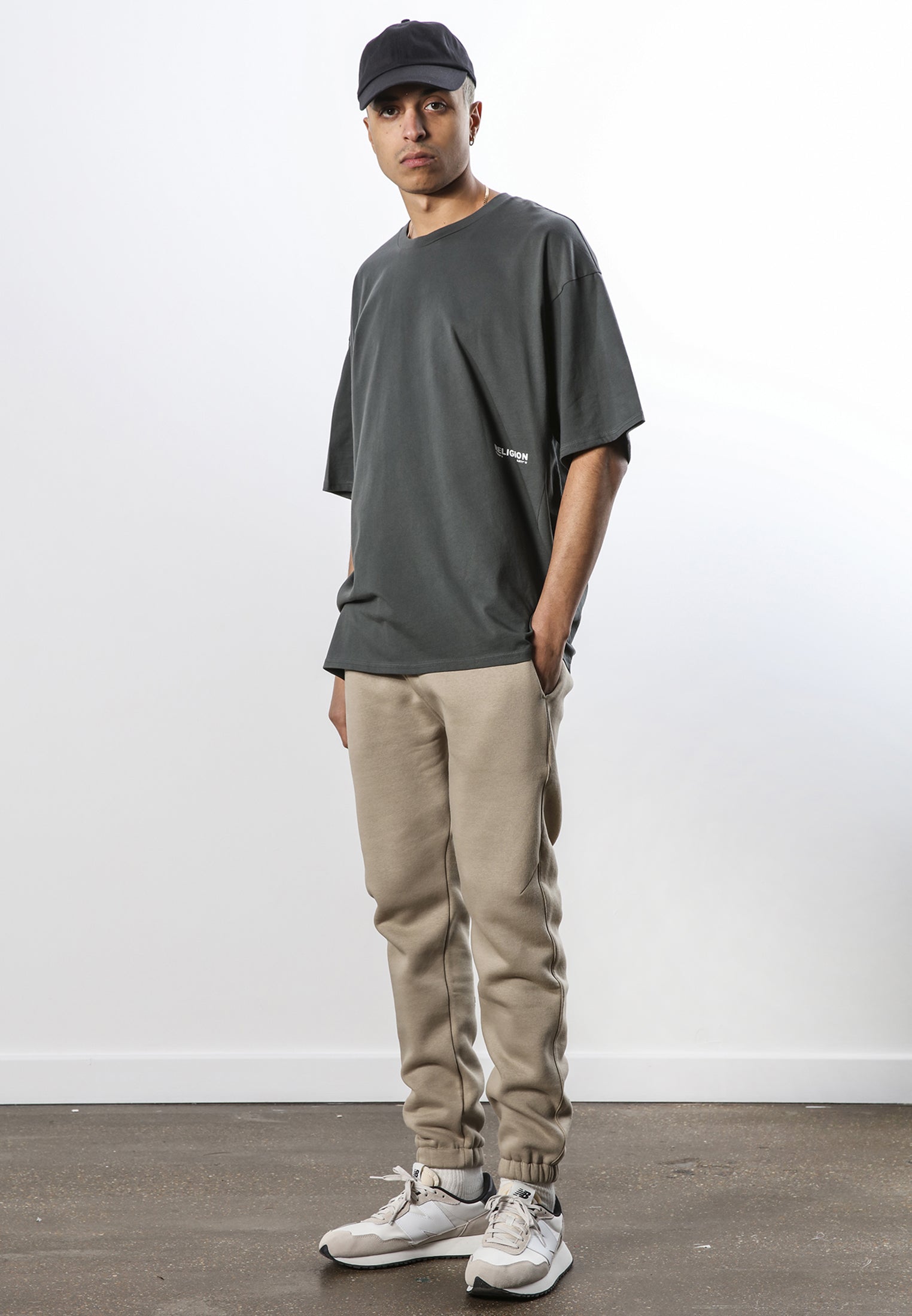 LOGO RELAXED T-SHIRT COAL