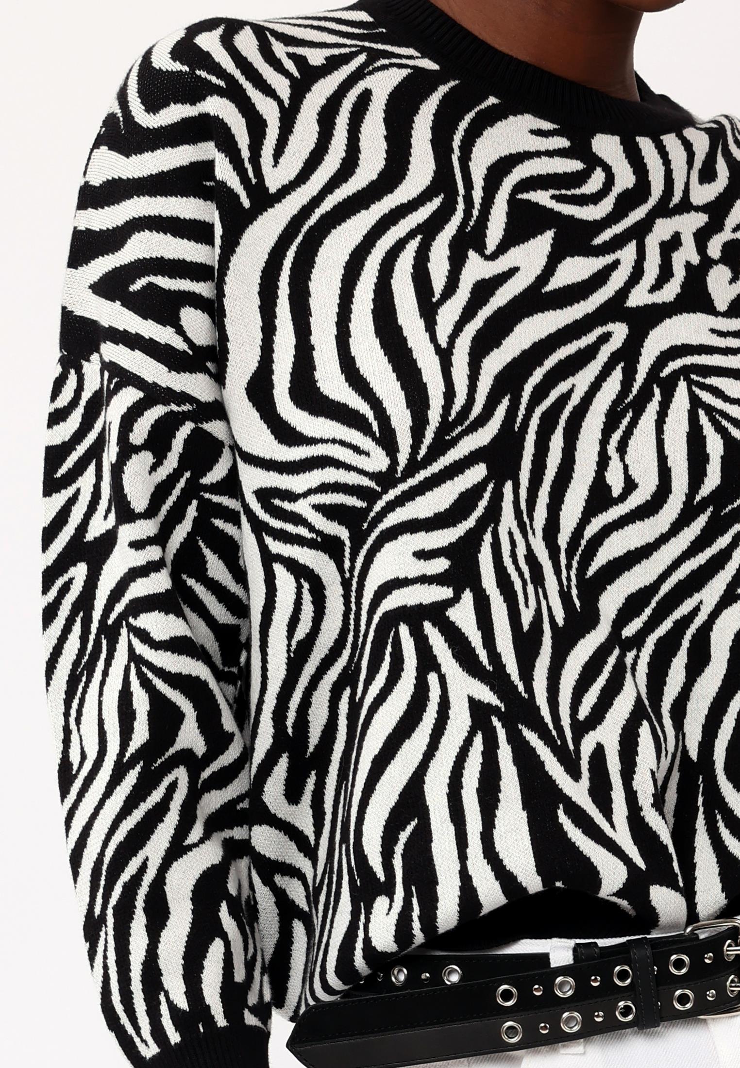 HERITAGE JUMPER WHITE & BLACK