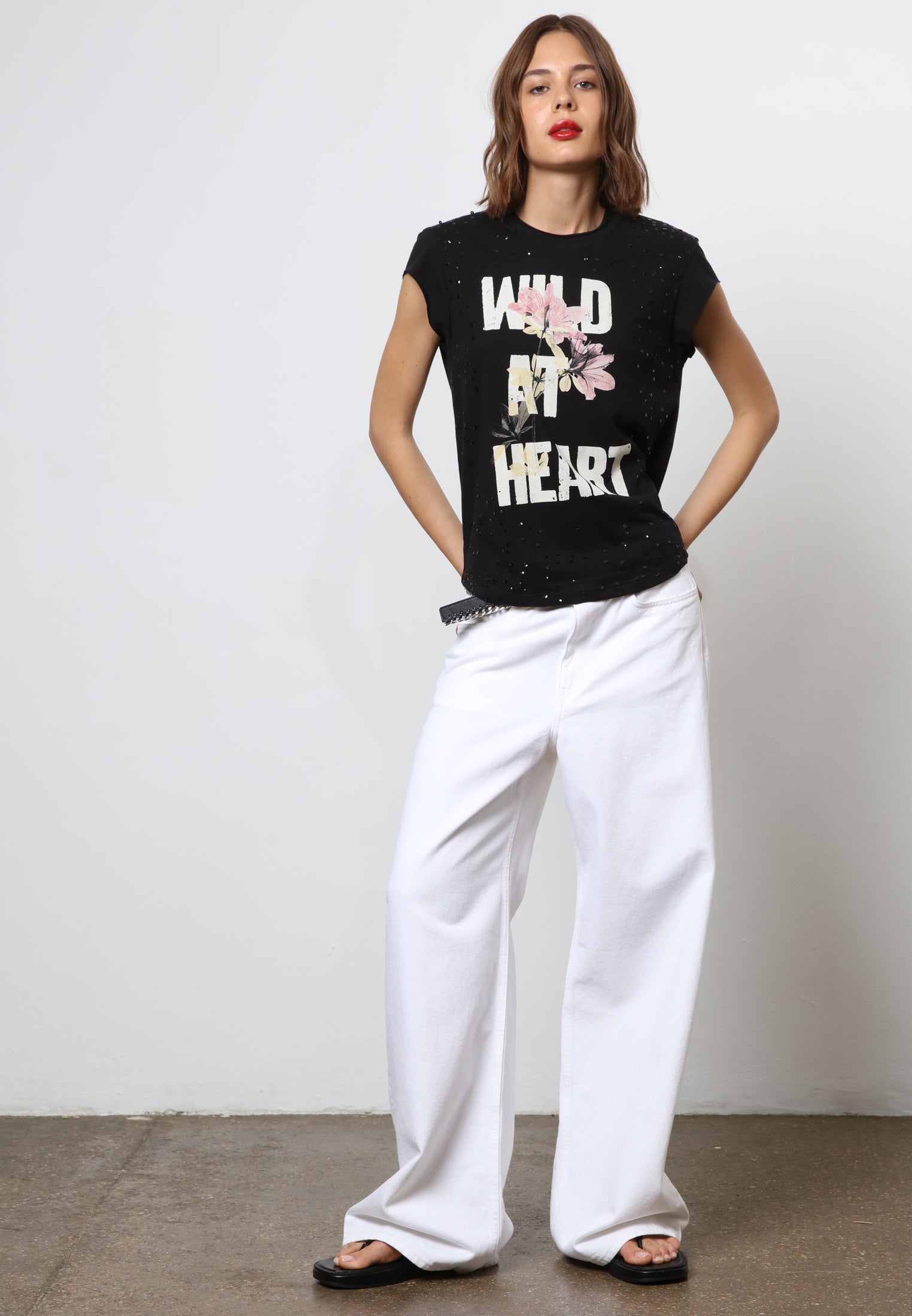 WILD AT HEART T-SHIRT BLACK