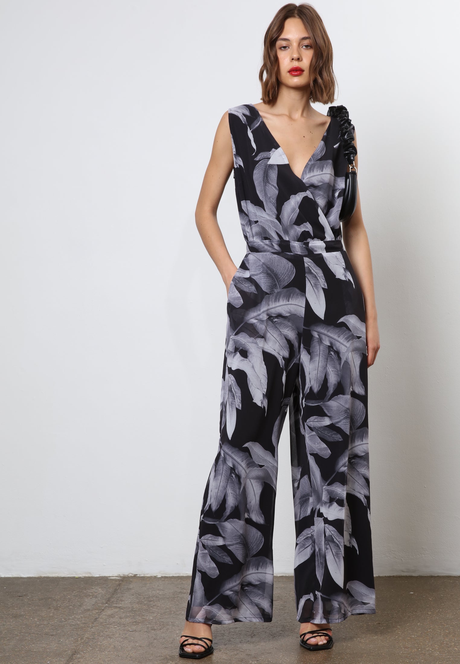 GEM JUMPSUIT BOTANIC BLACK