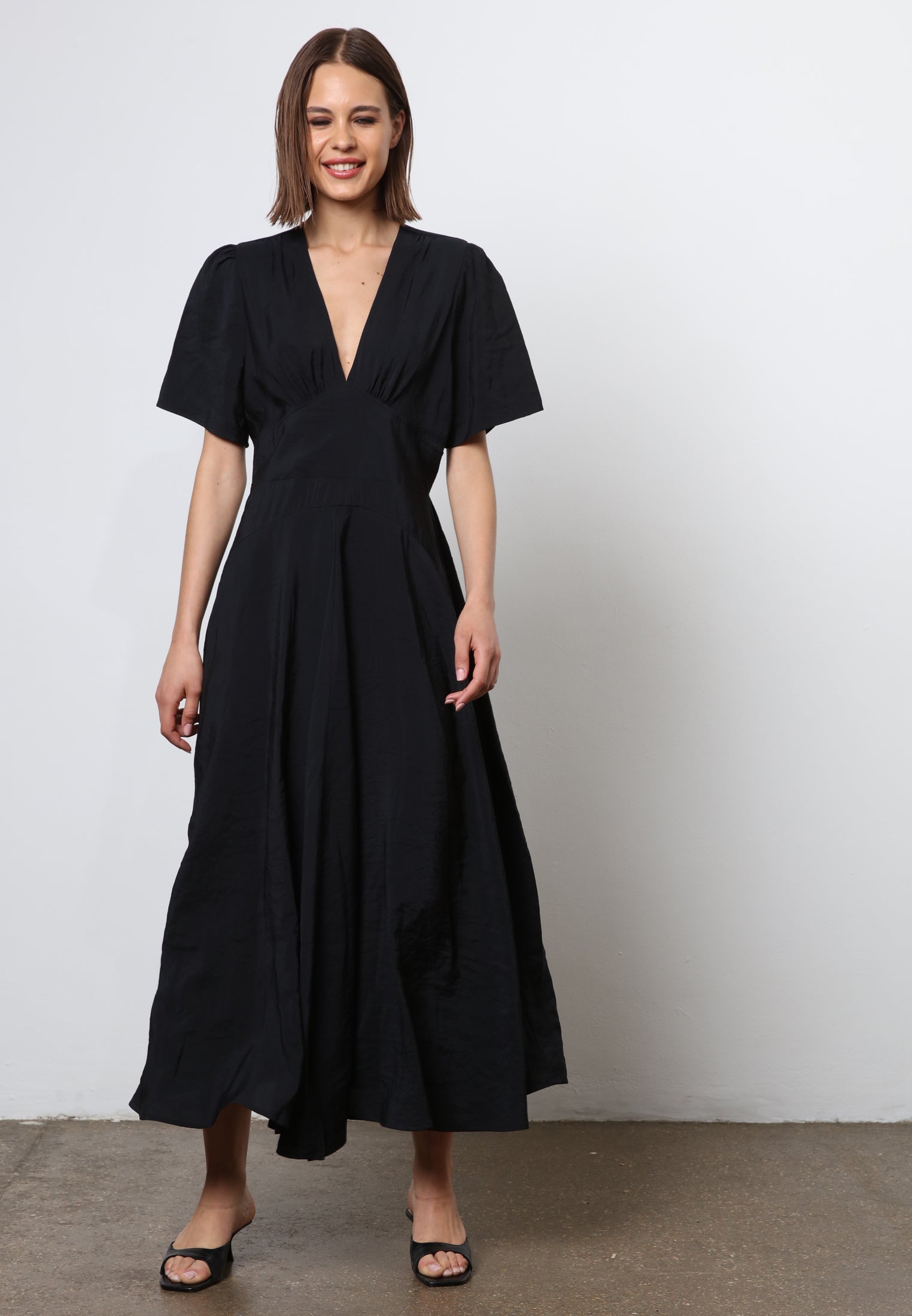 NATURAL DRESS BLACK