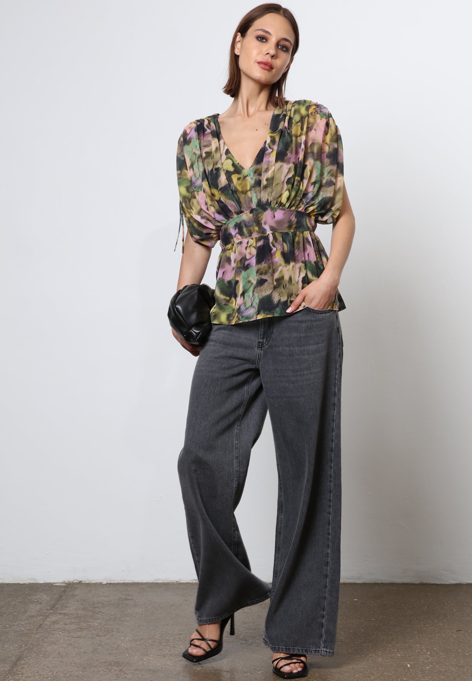 RADIANT TOP OBSCURE YELLOW