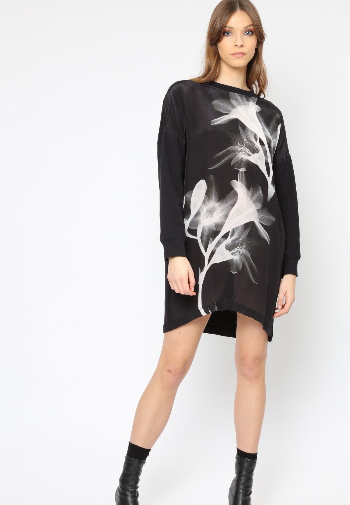 STRIKE DRESS FLORIST