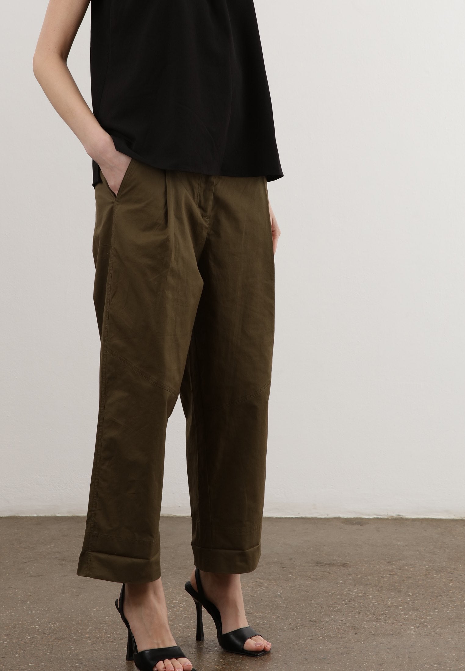 GLEAM TROUSERS KHAKI