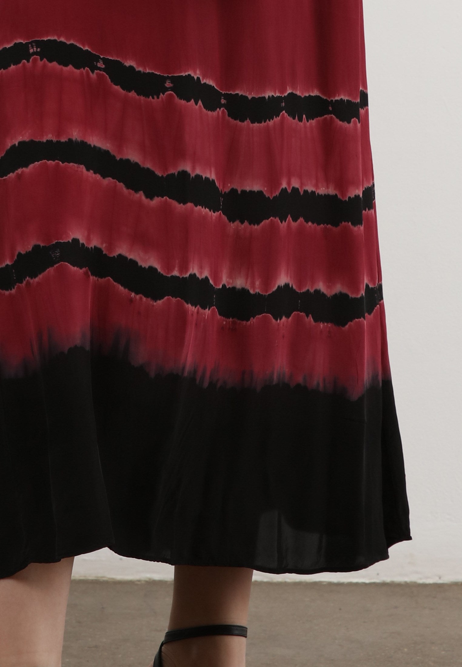 HIDDEN DRESS RUMBA RED & BLACK