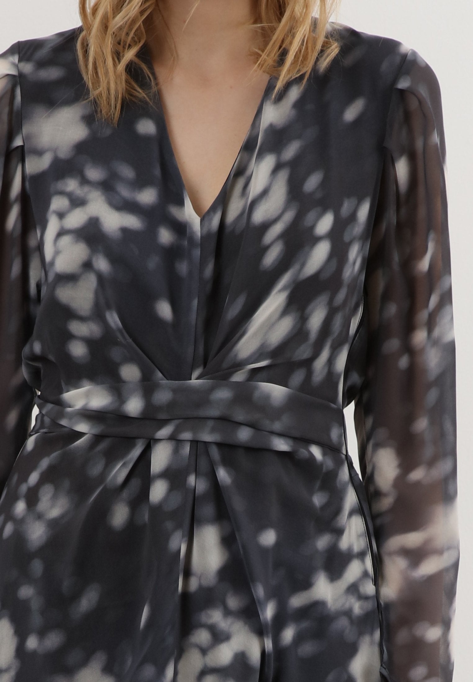 IMMACULATE LS DRESS SHADE
