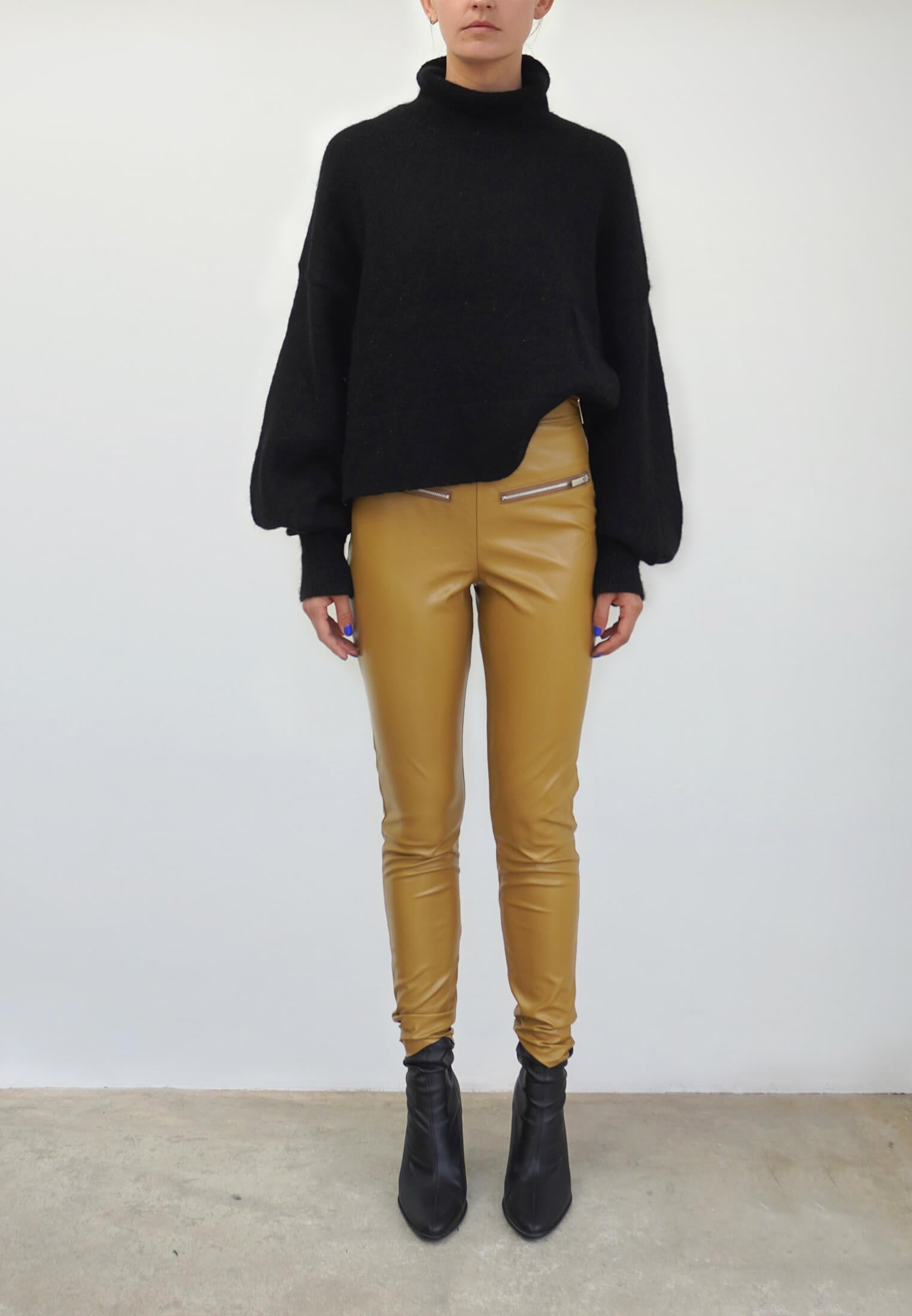 DESTINATION CAMEL FAUX LEATHER LEGGINGS