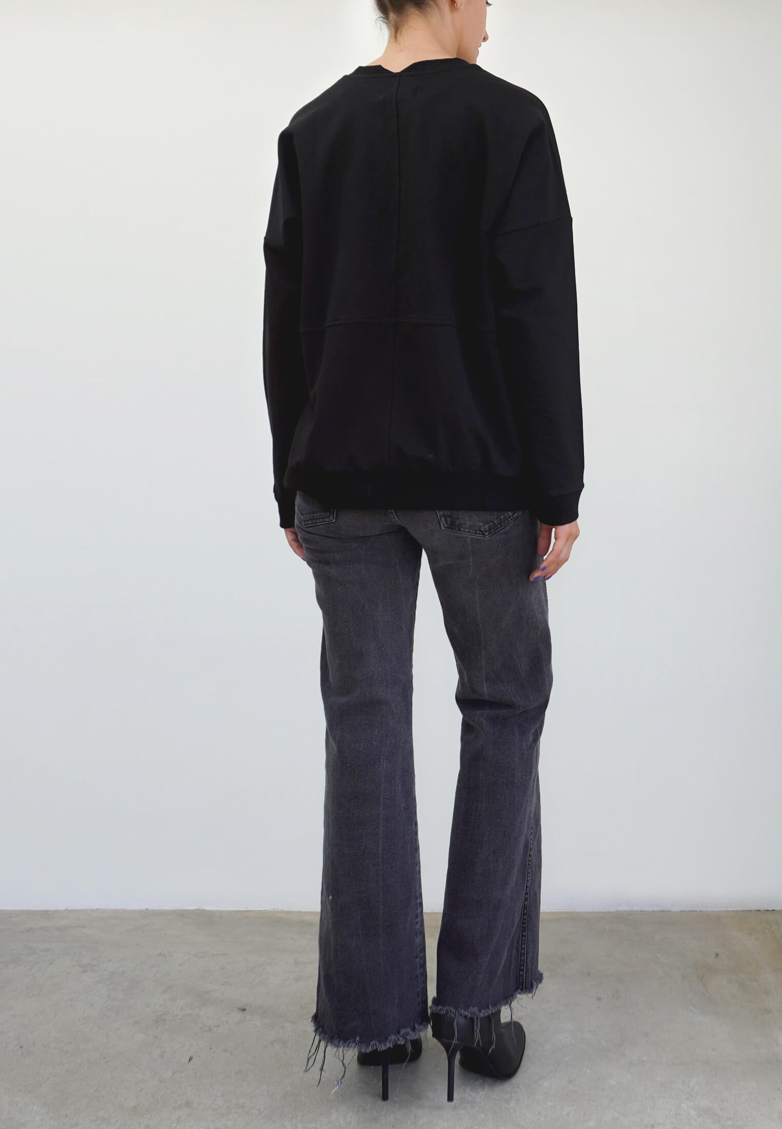 MOISSANITE JUMPER WASHED BLACK