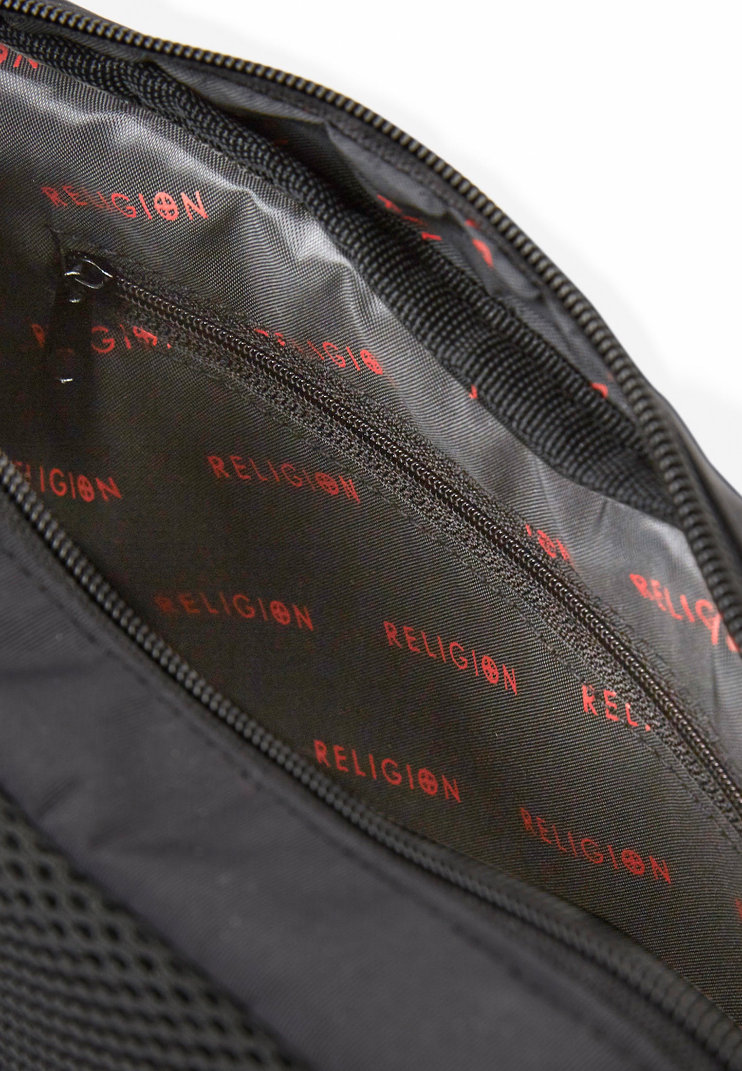 RELIGION Garnet Harness Bag Black