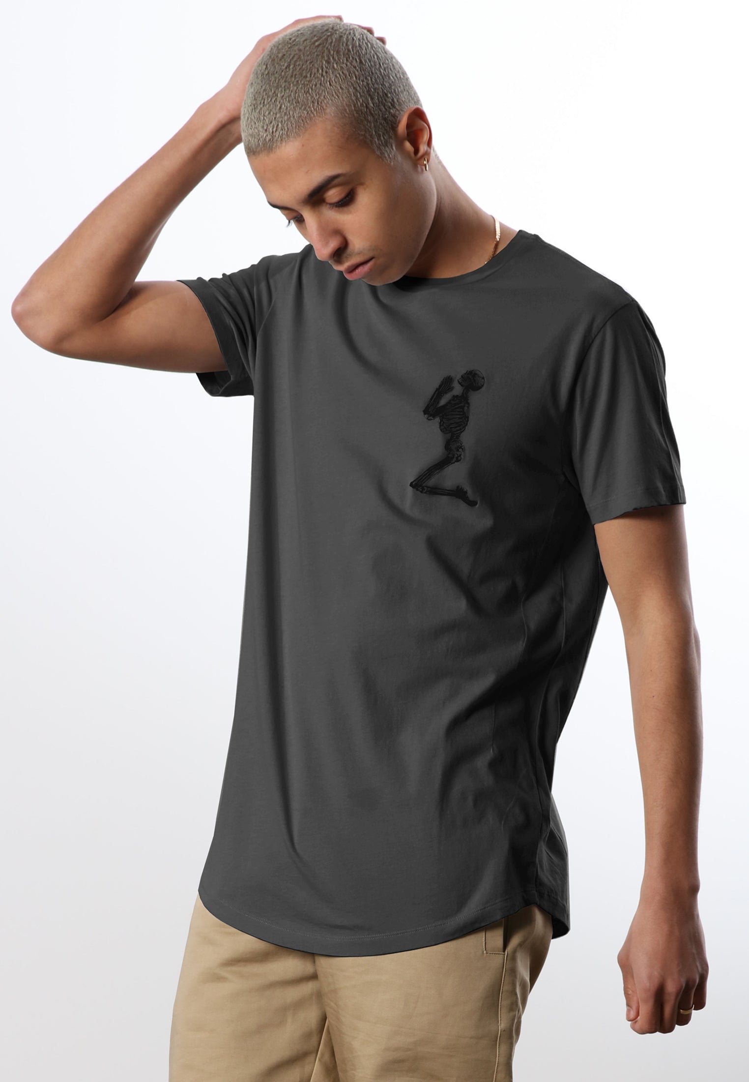 PRAYING SKELETON ORGANIC T-SHIRT BLACK OYSTER