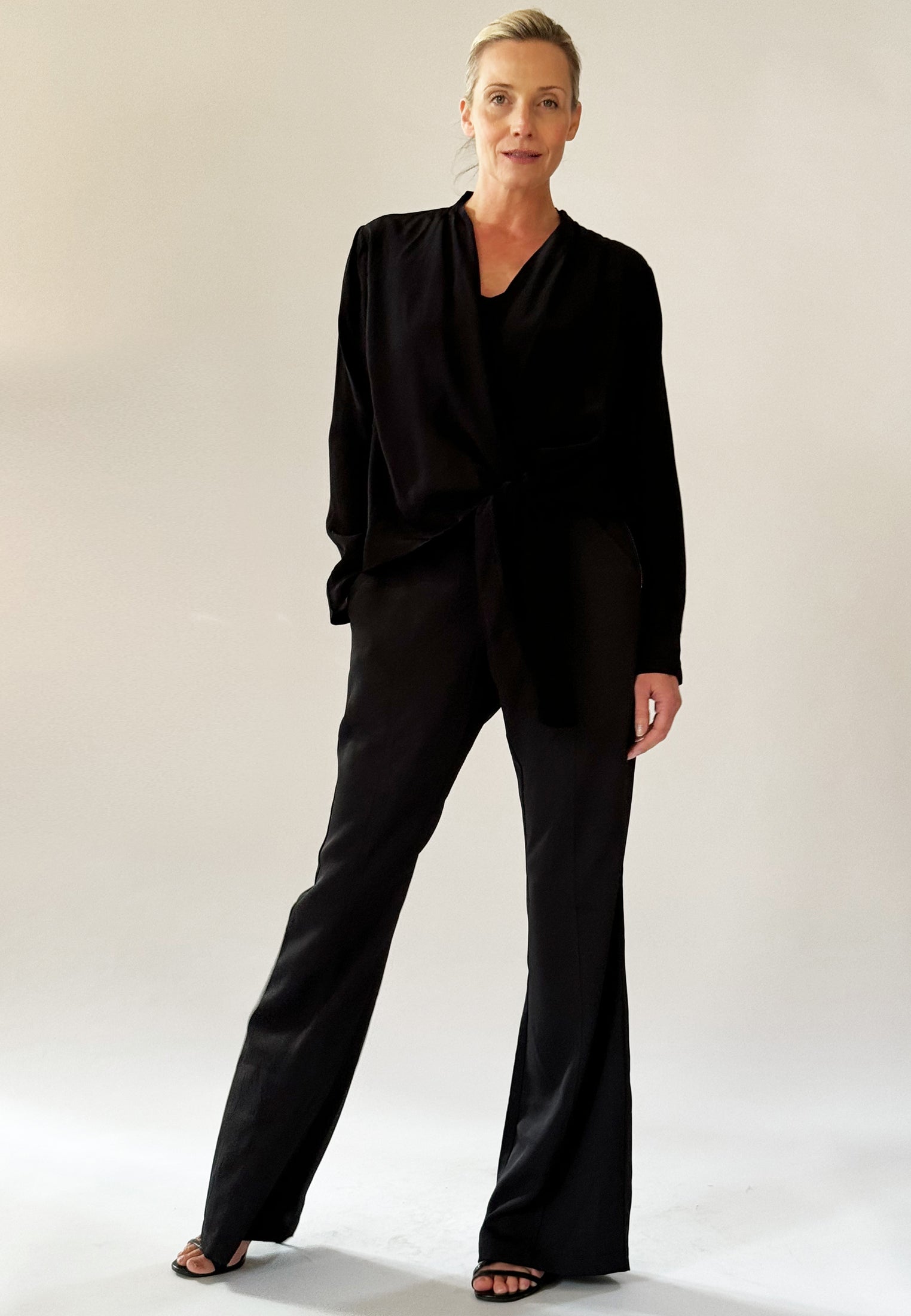 HIDDEN TOP JET BLACK