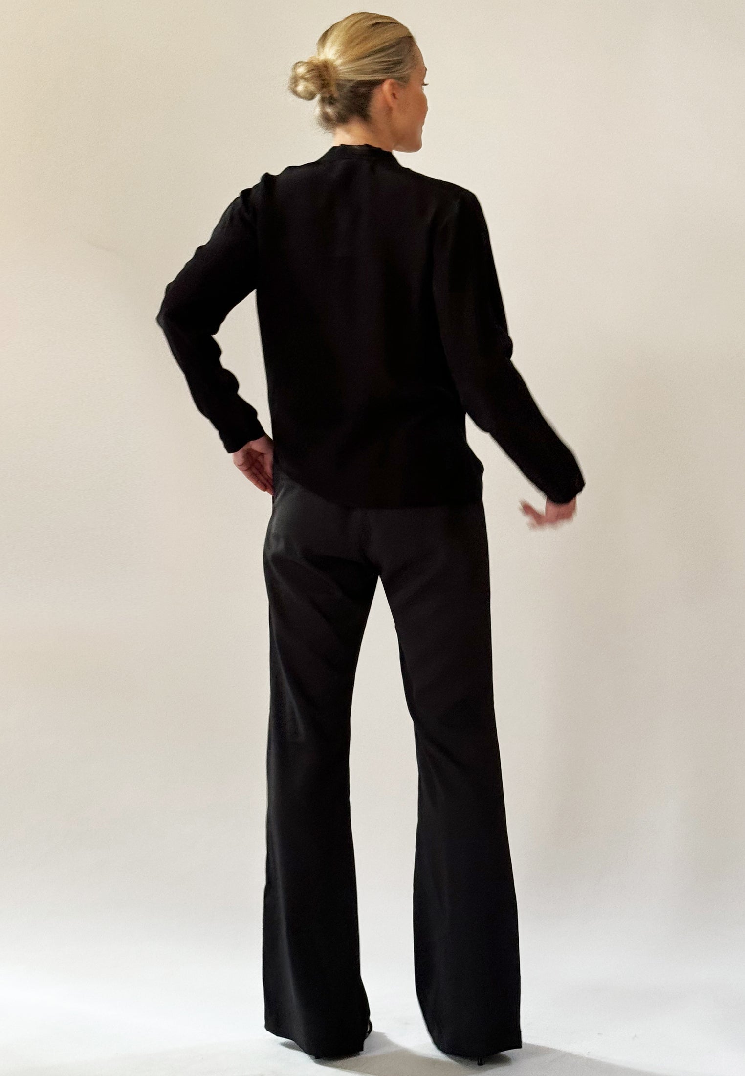 HIDDEN TOP JET BLACK