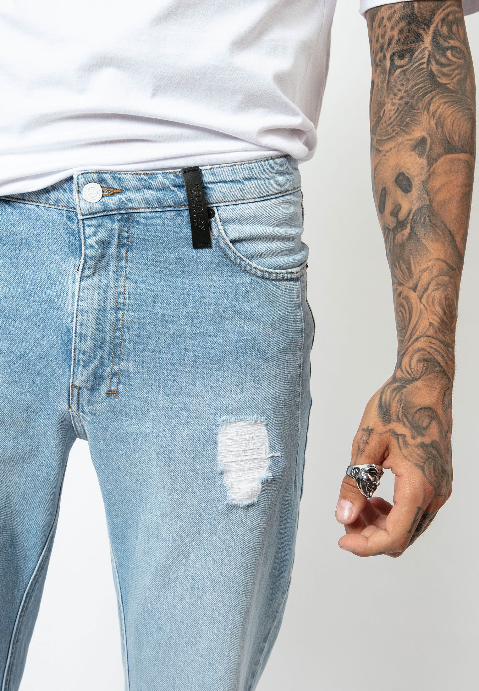 RELIGION Kick Straight Leg Cut Blue Jeans