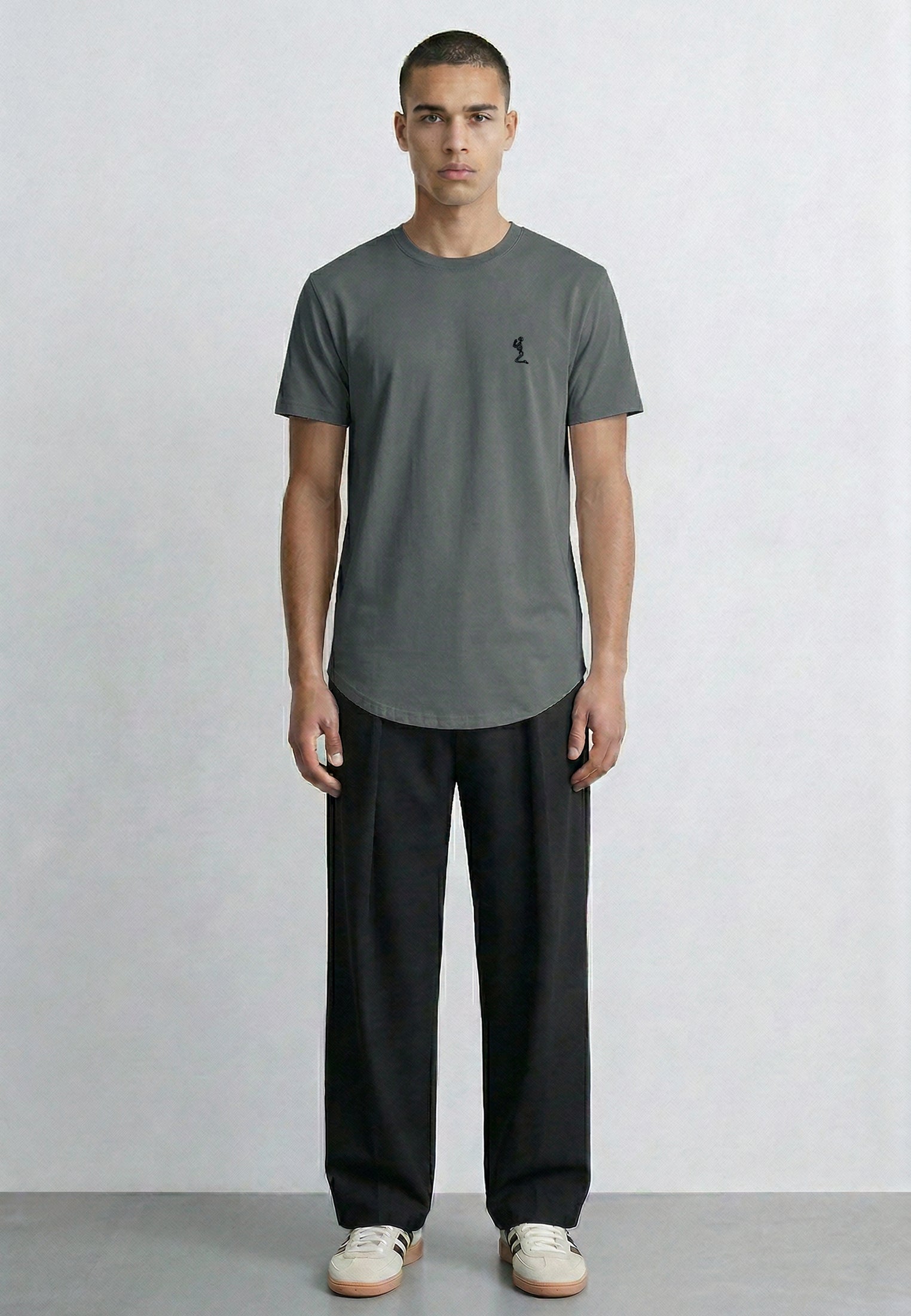 ESSENTIAL SWAG CURVED HEM DARK METAL T-SHIRT