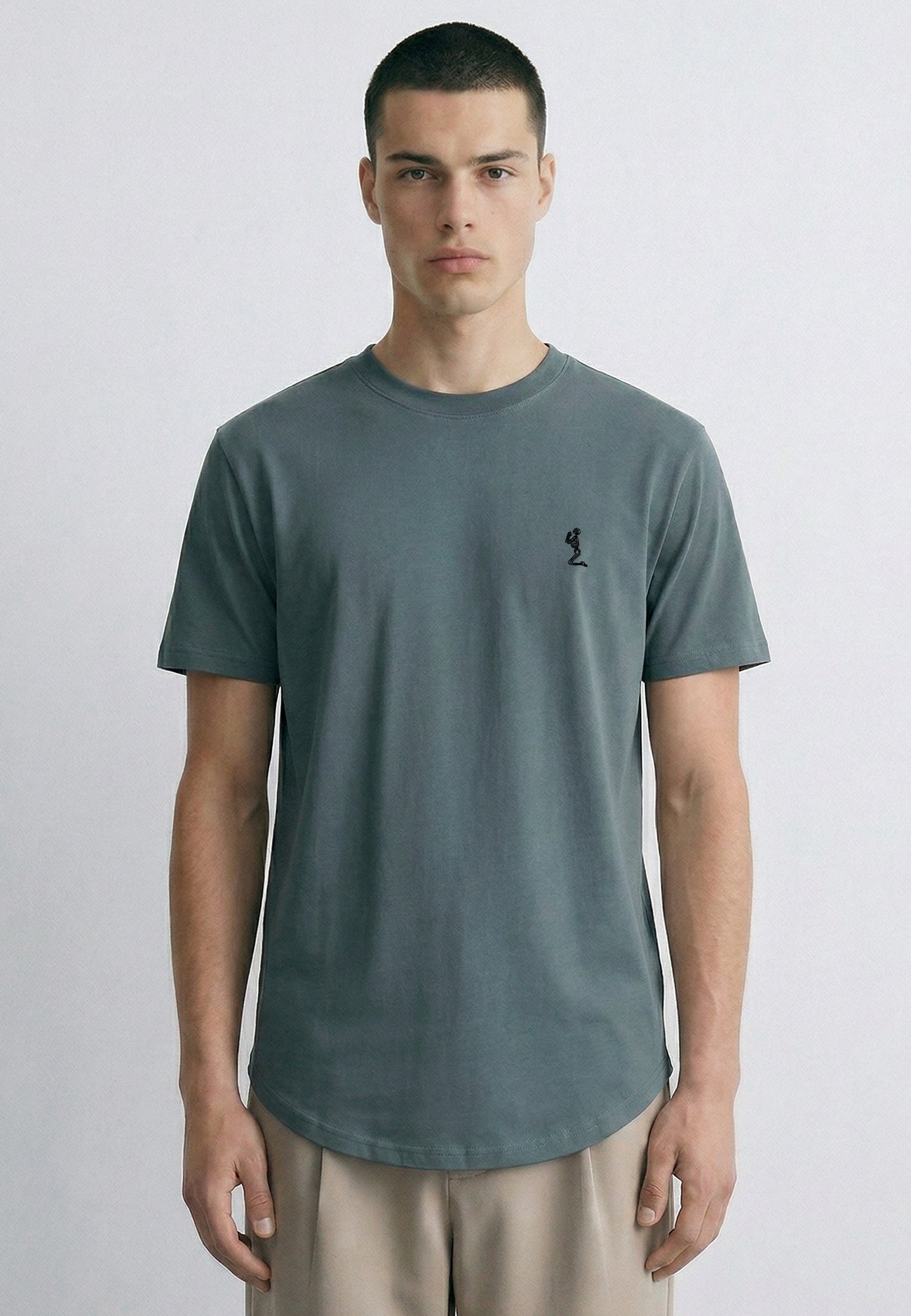 ESSENTIAL CURVED HEM DARK METAL T-SHIRT
