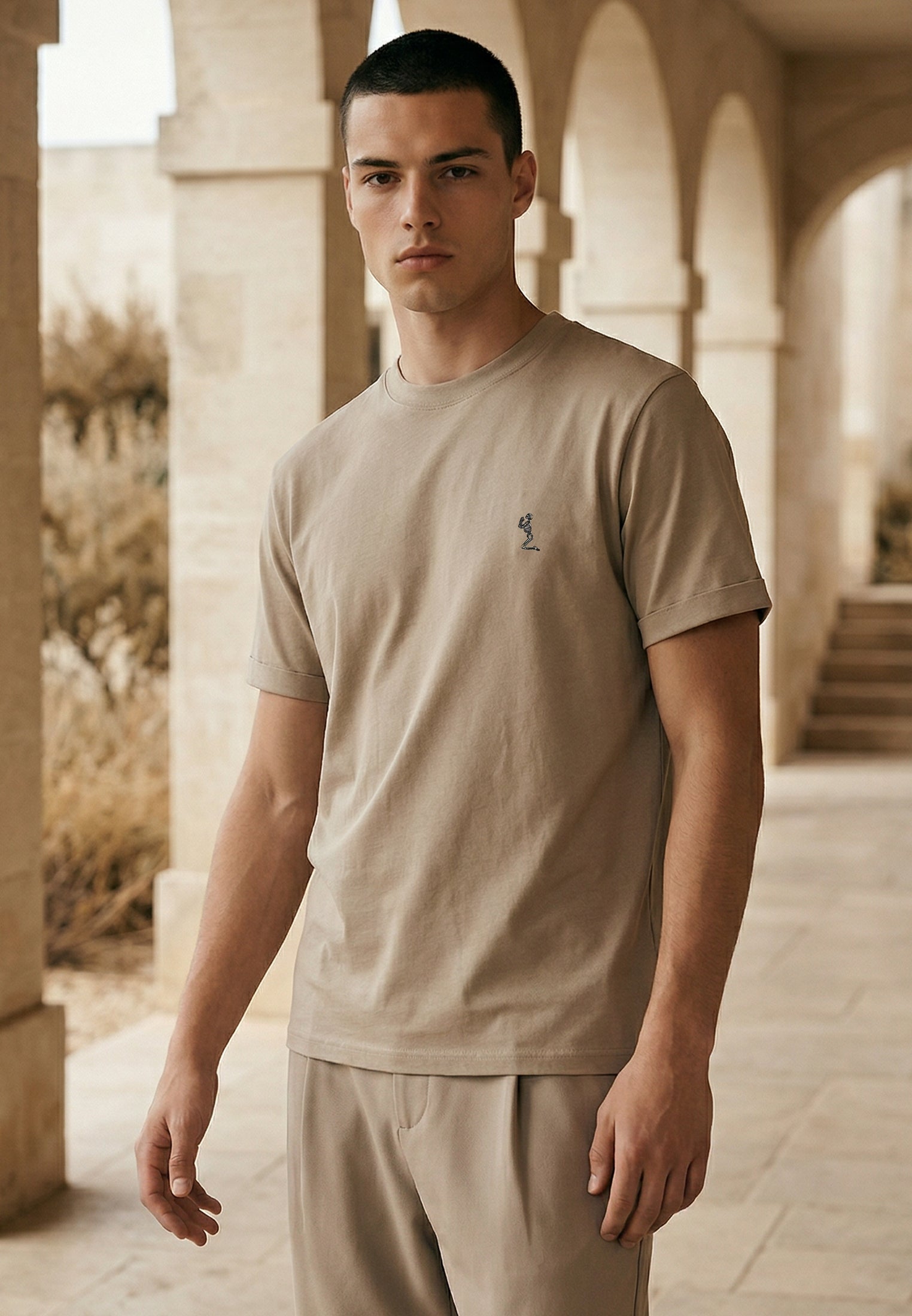 ESSENTIAL ROLLED CUFF T-SHIRT FAWN