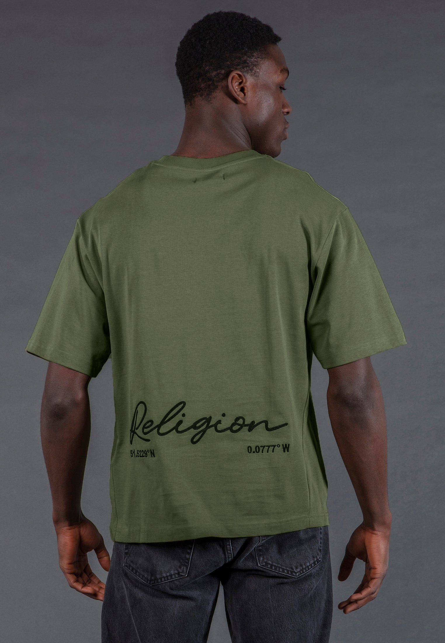 OVERSIZED HEAVY EMBRO T-SHIRT ARMY GREEN