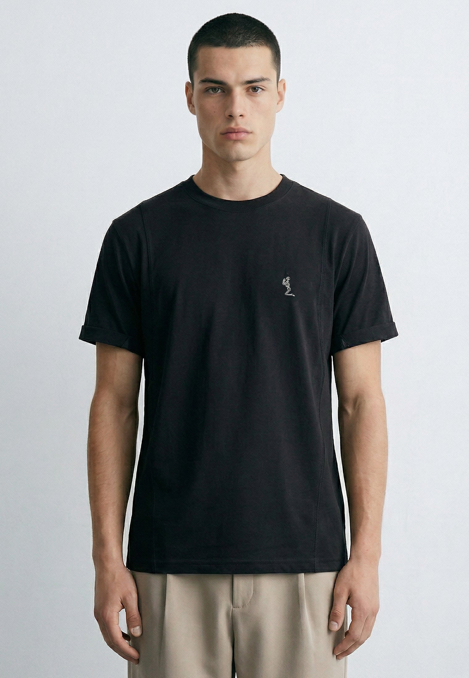 ESSENTIAL ROLLED CUFF T-SHIRT BLACK