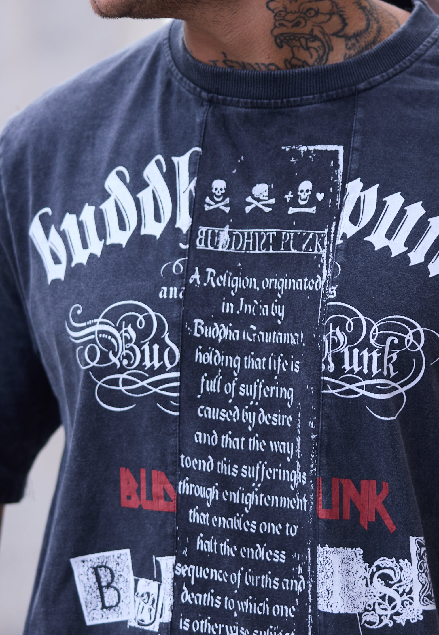 PRINTED PANEL CUT THROUGH T-SHIRT VINTAGE BLACK