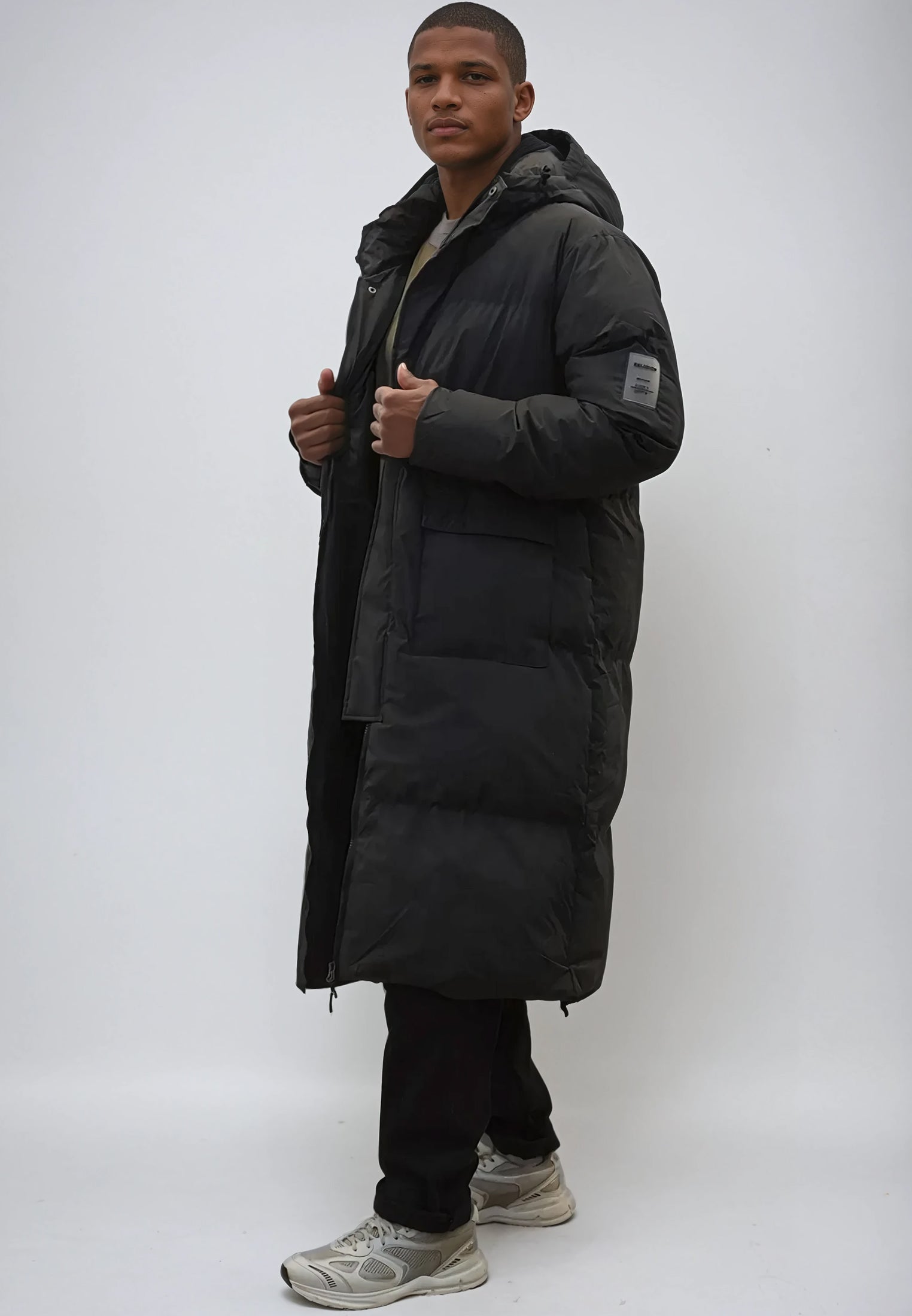 VOYAGER PUFFER PARKA BLACK