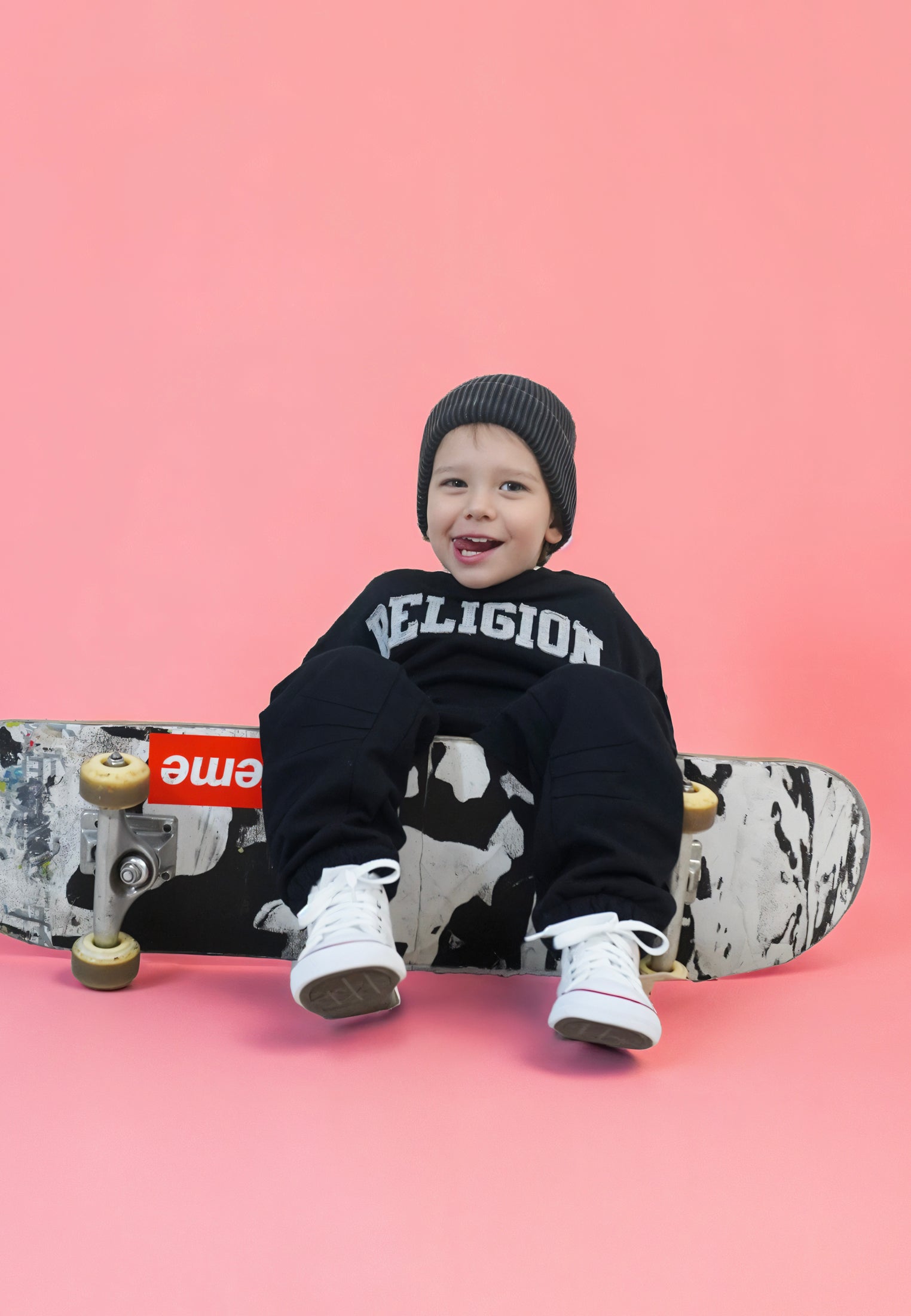 KIDS RELIGION APPLIQUÉ OVERSIZED SWEATSHIRT BLACK