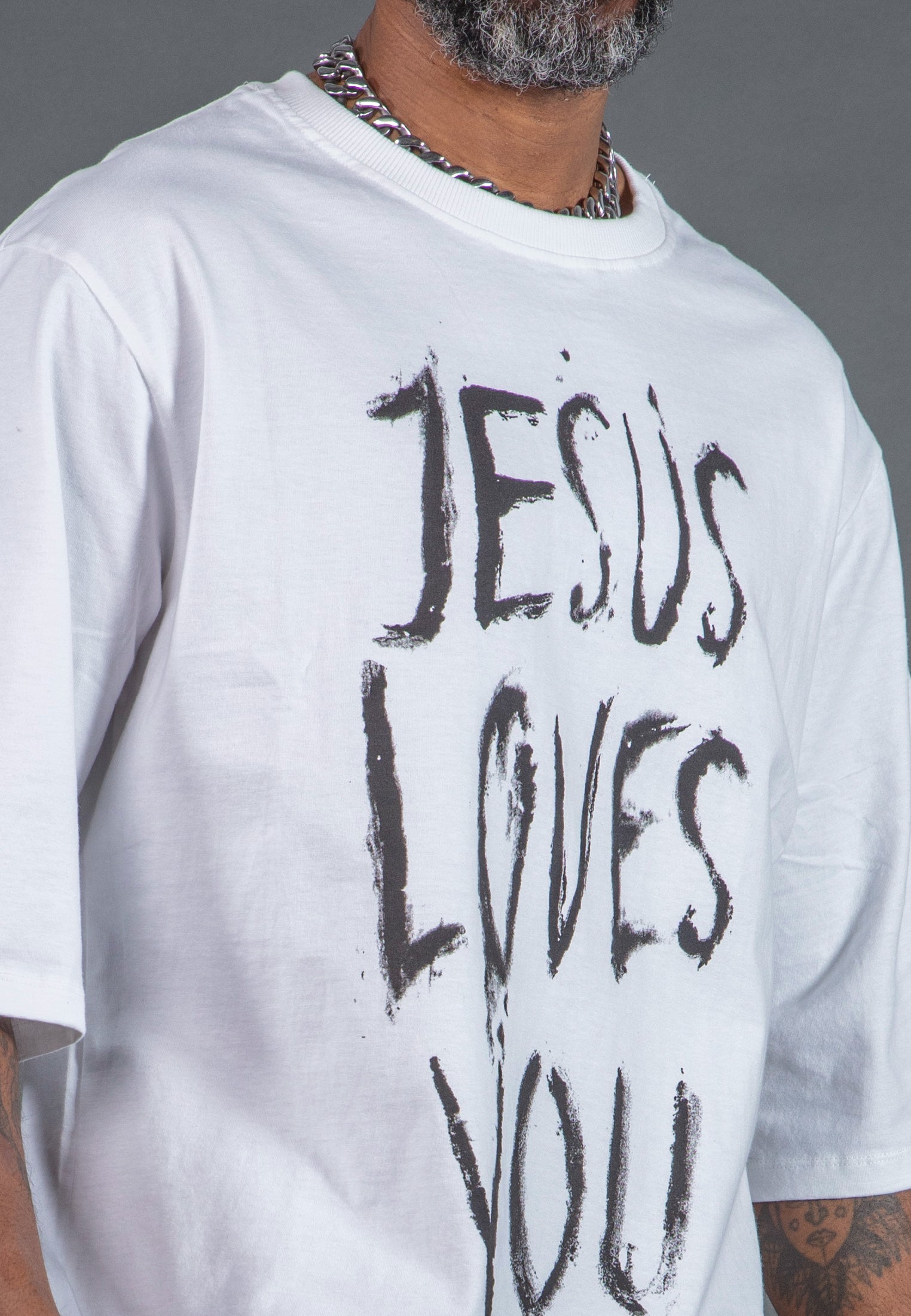 JESUS LOVES YOU OVERSIZED T-SHIRT WHITE